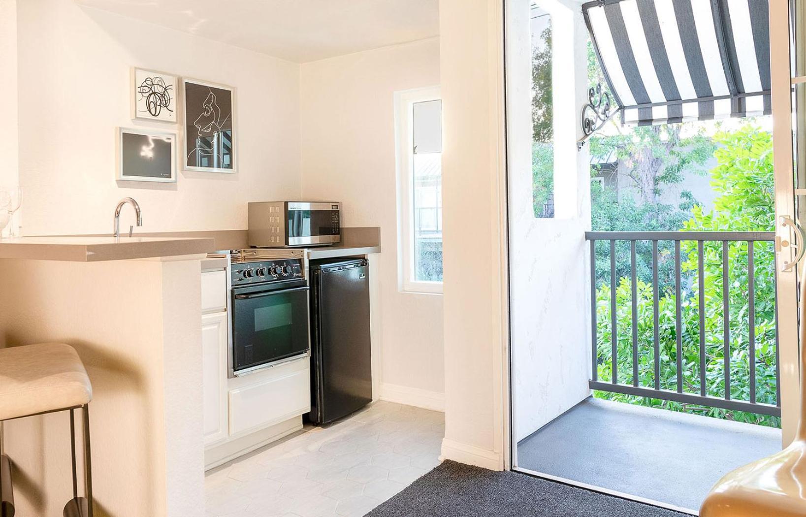 Montrose at Beverly Hills photo 46