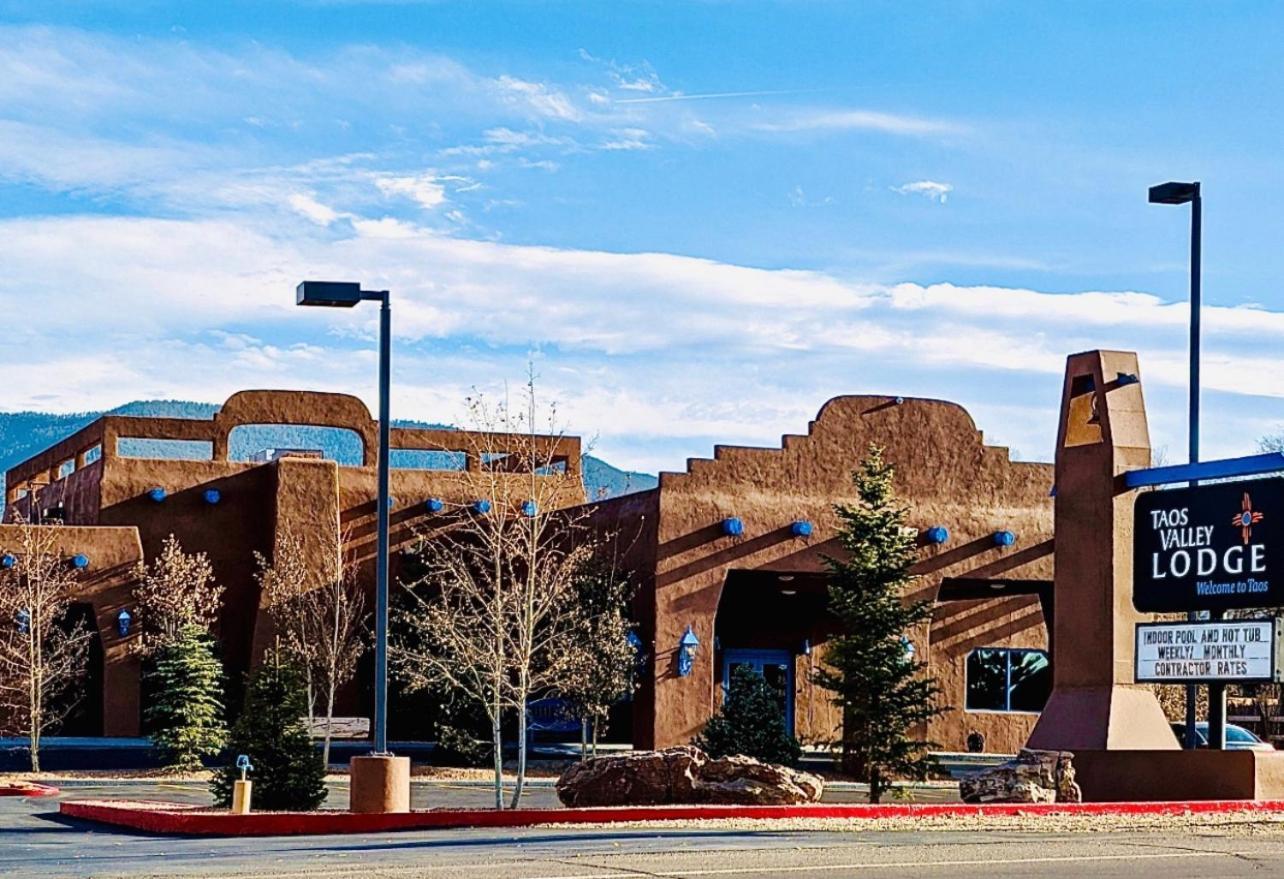 Taos Valley Lodge photo 22