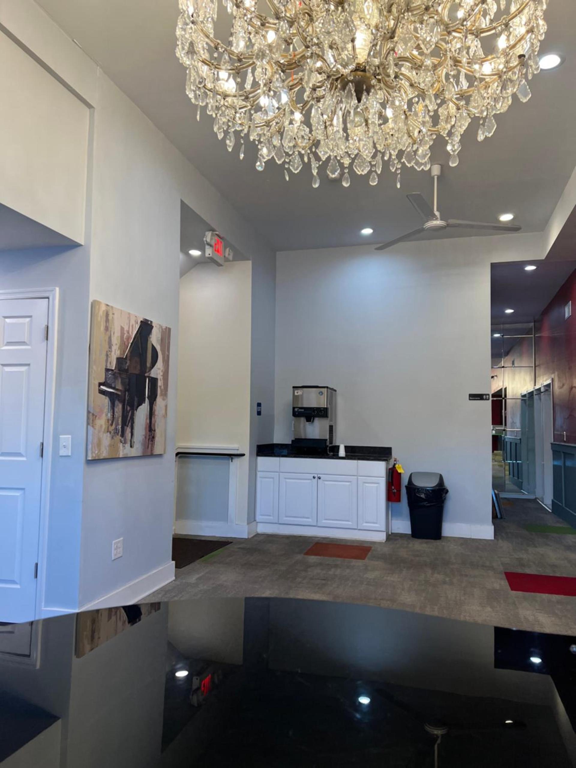 Chateau Suites photo 16