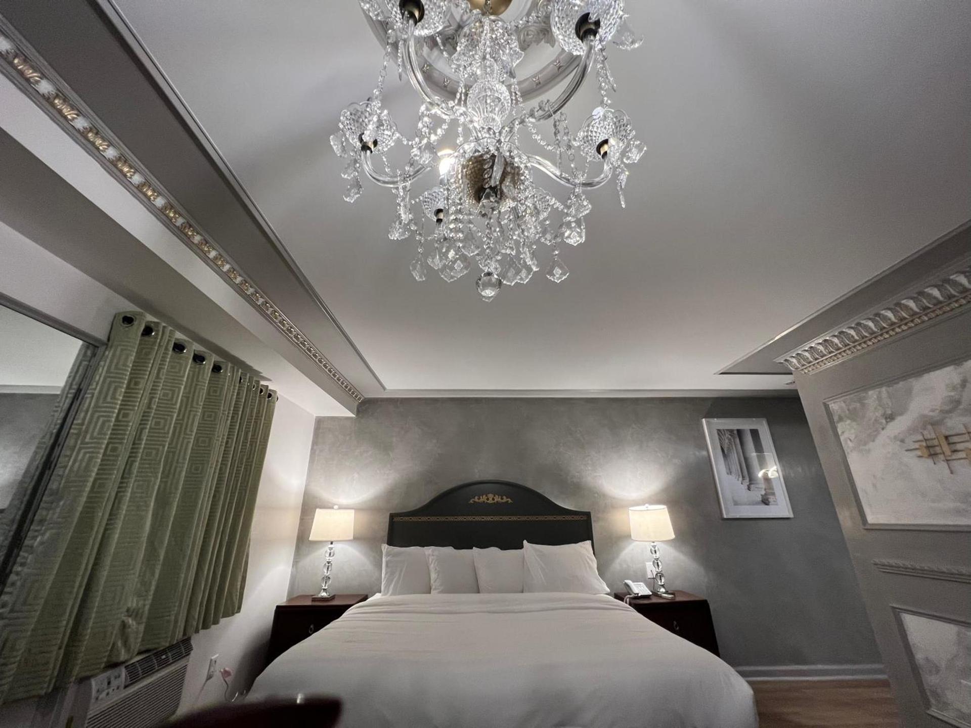 Chateau Suites photo 27