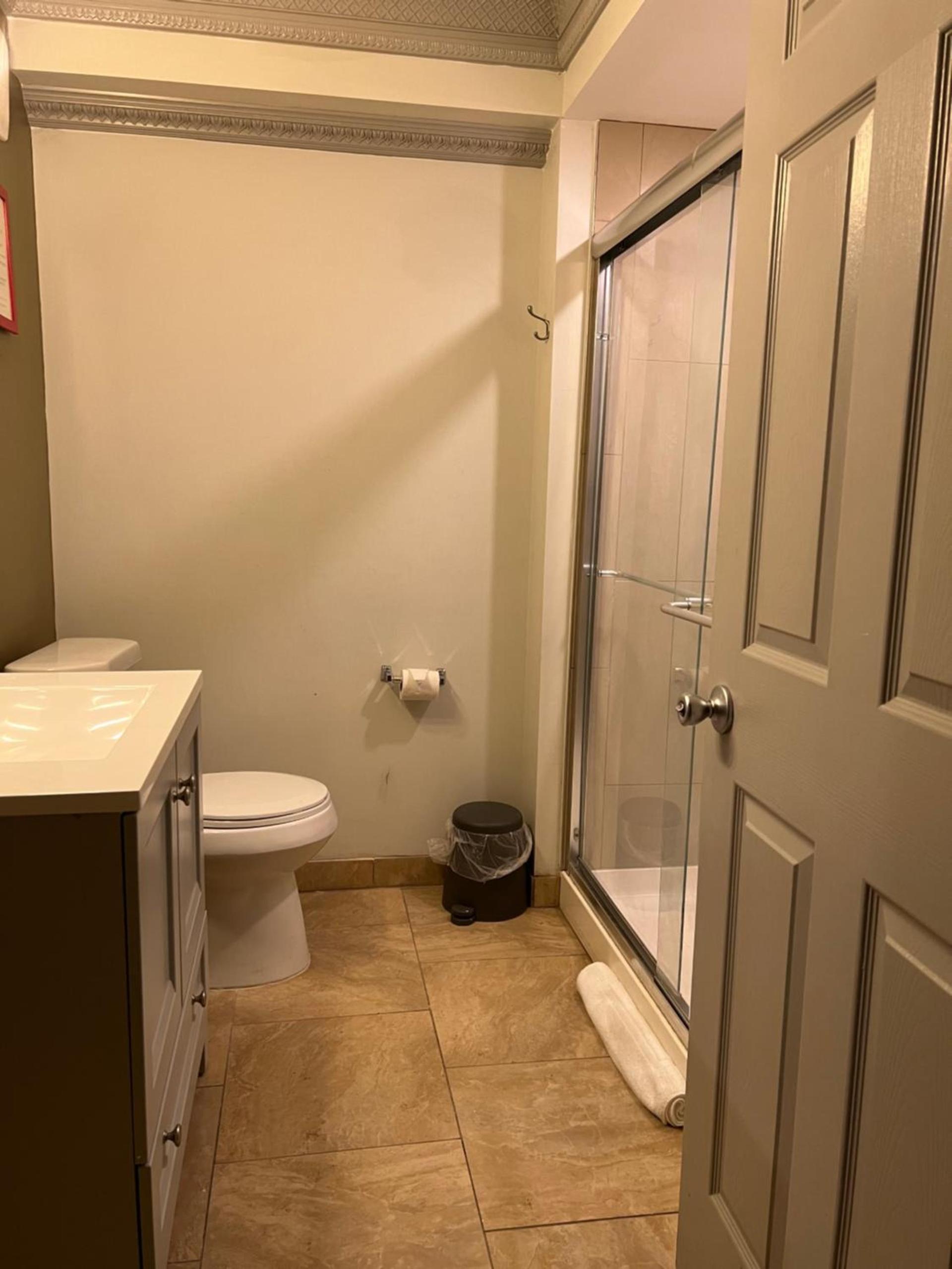 Chateau Suites photo 25