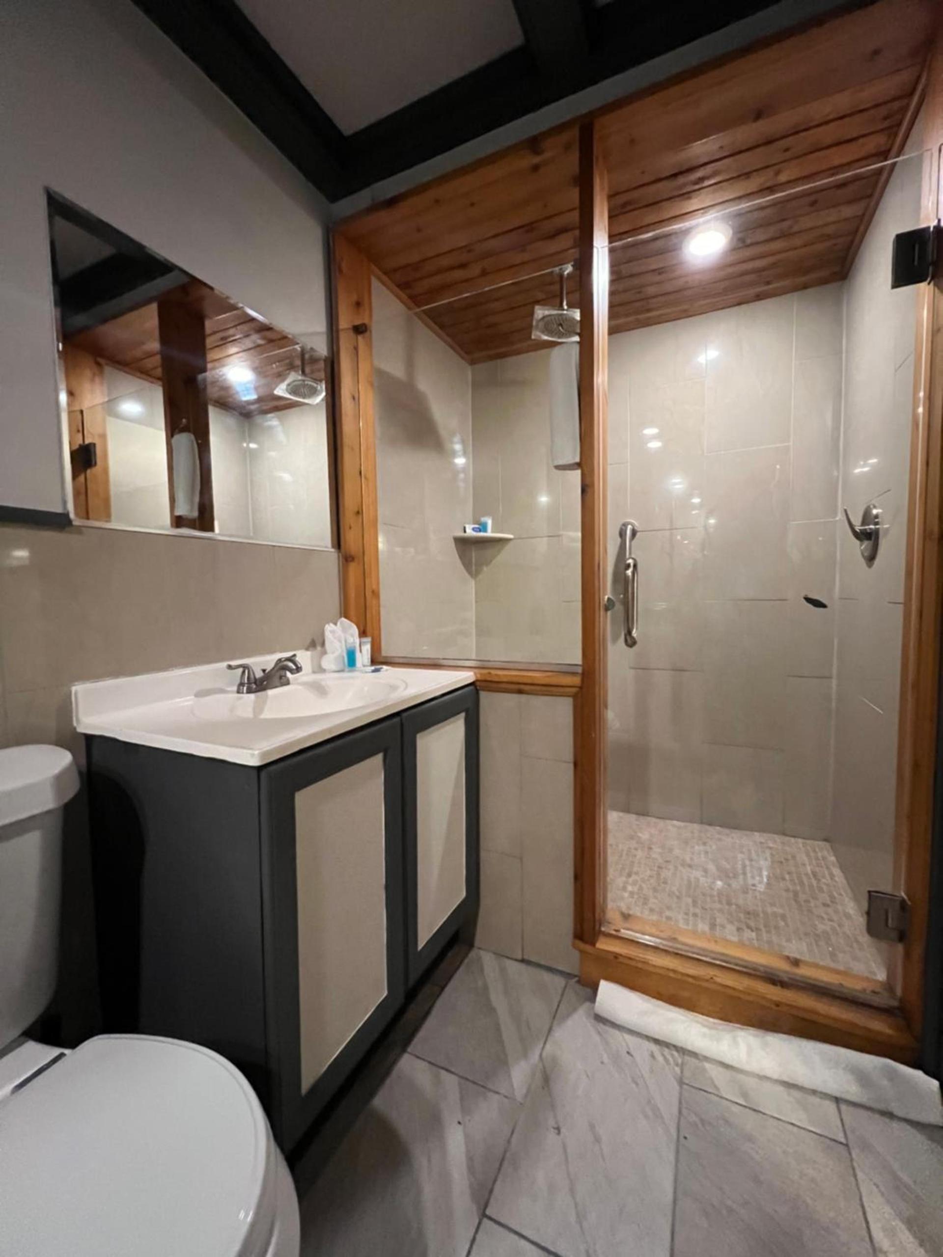 Chateau Suites photo 29