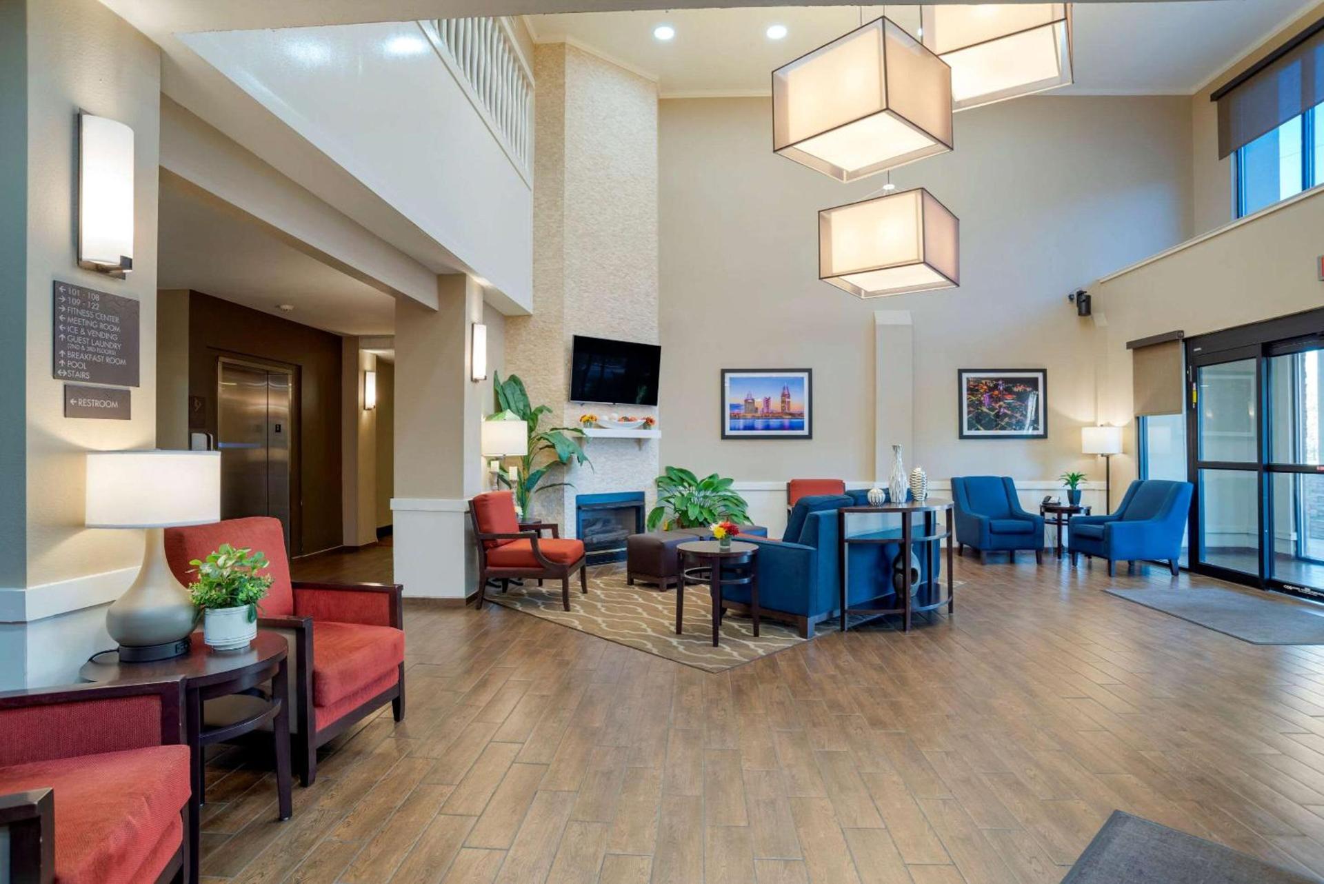 Comfort Suites Daphne - Mobile East Bay photo 3