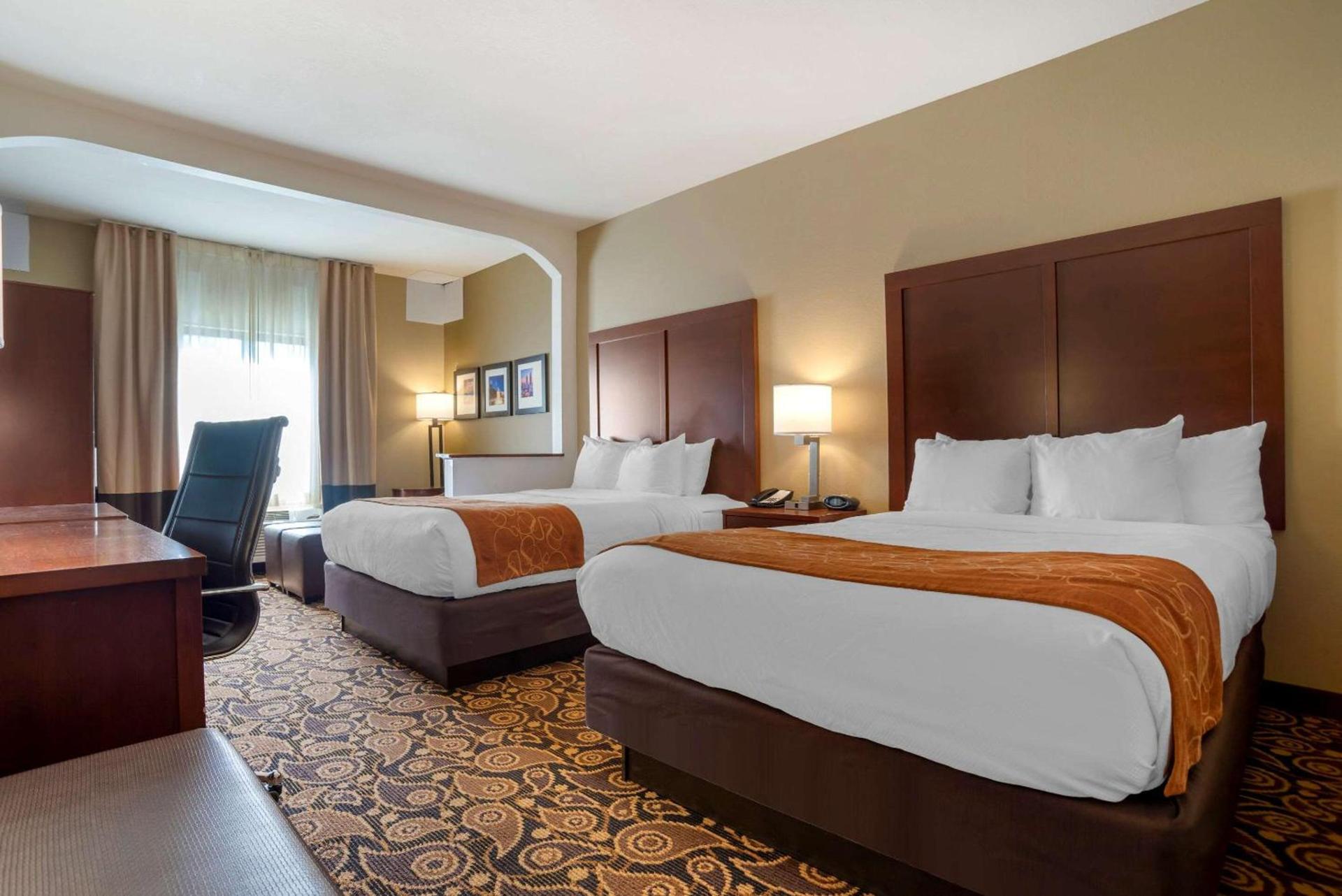 Comfort Suites Daphne - Mobile East Bay photo 13