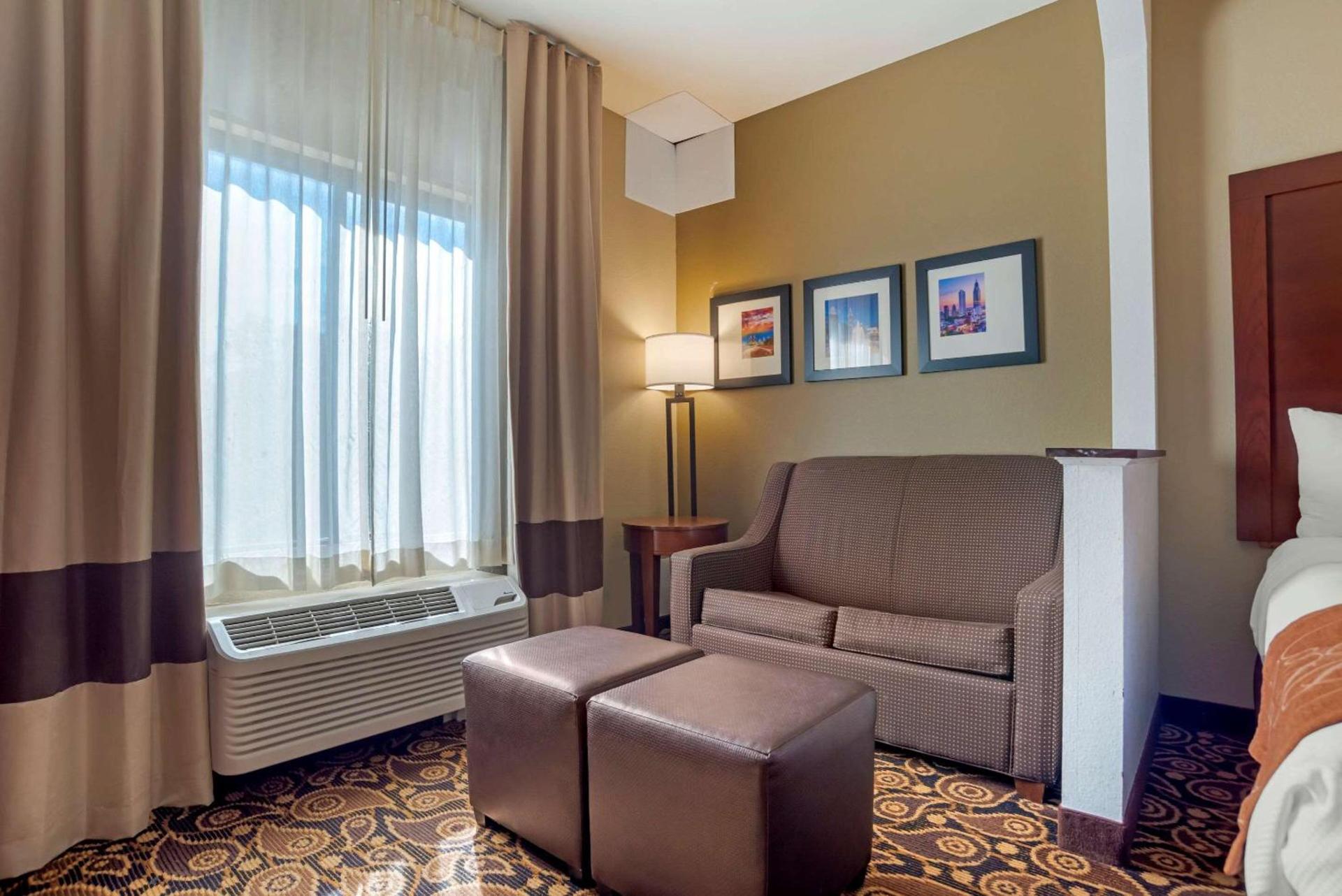Comfort Suites Daphne - Mobile East Bay photo 15