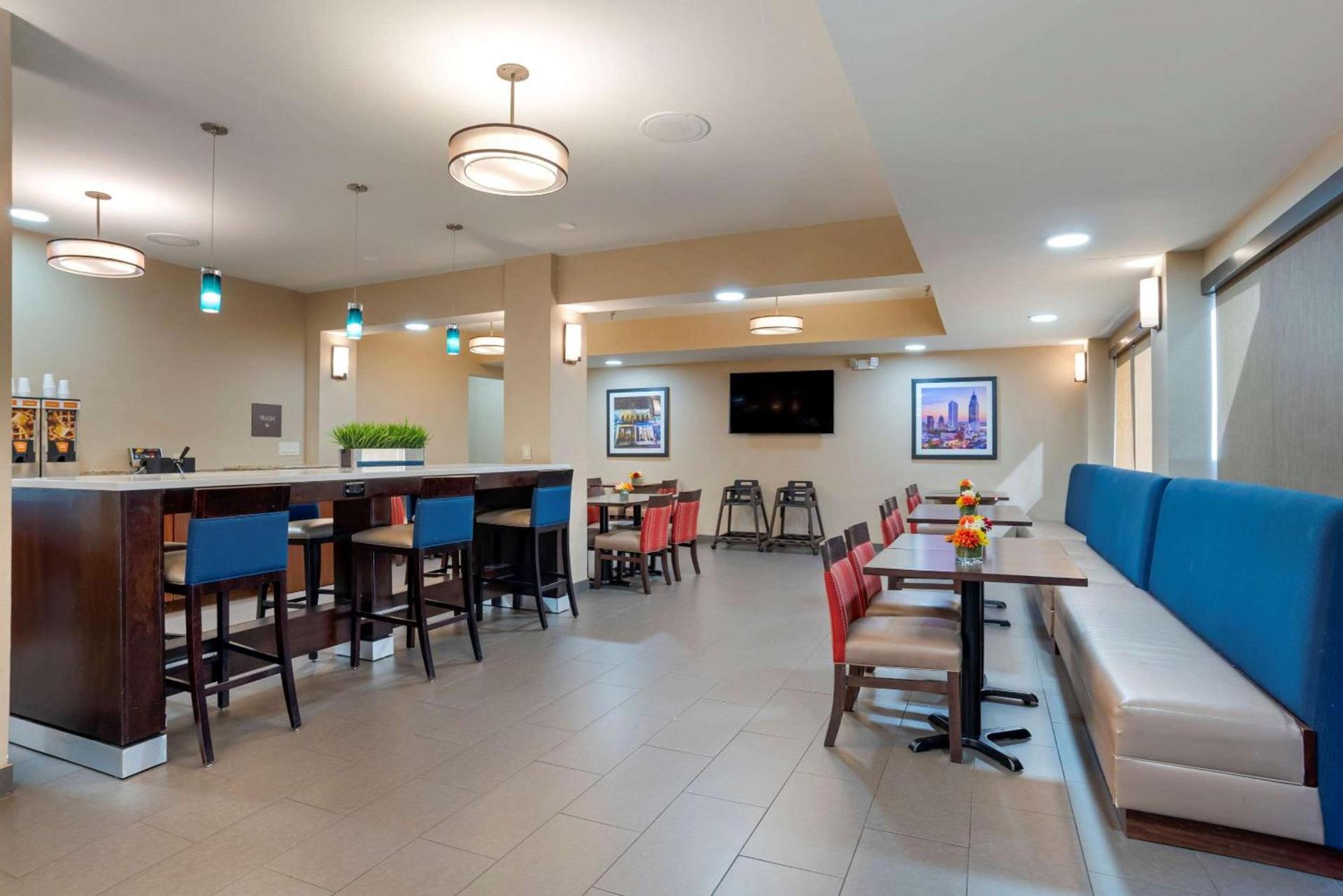 Comfort Suites Daphne - Mobile East Bay photo 27