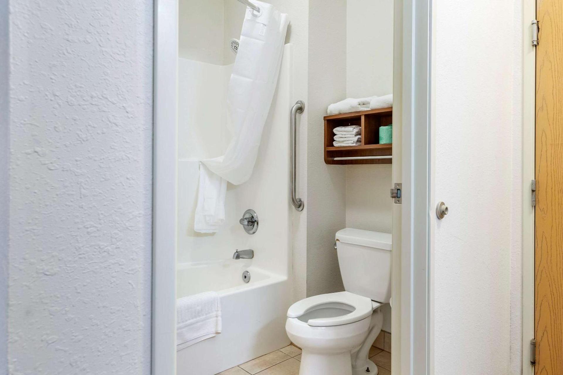 Comfort Inn Downtown - University Area photo 19