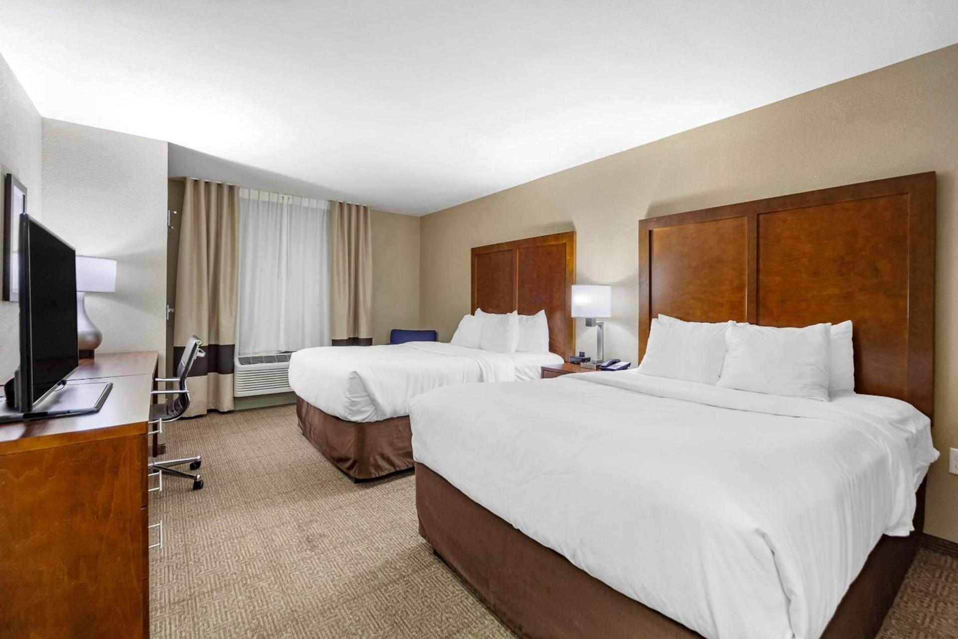 Comfort Inn & Suites Sidney I-80 photo 16