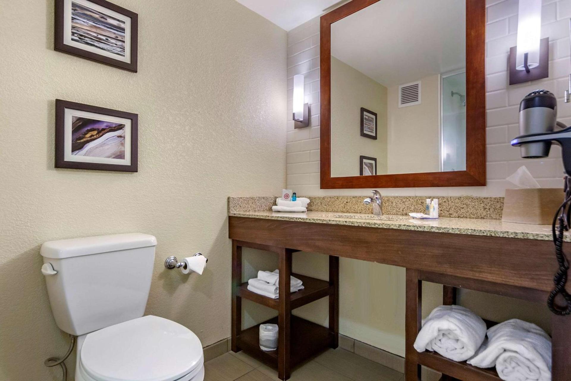 Comfort Inn & Suites Sidney I-80 photo 23