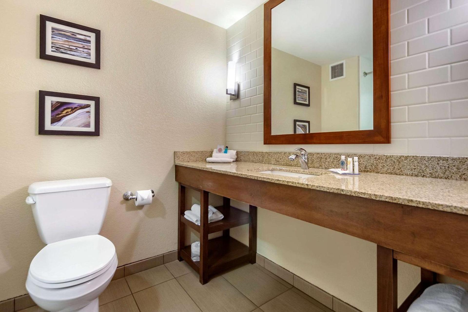 Comfort Inn & Suites Sidney I-80 photo 27