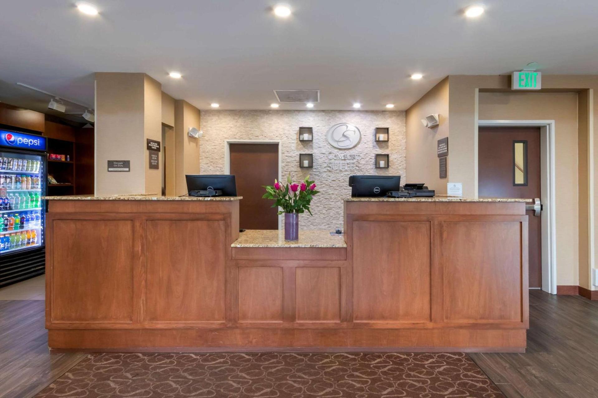 Comfort Suites Billings photo 3