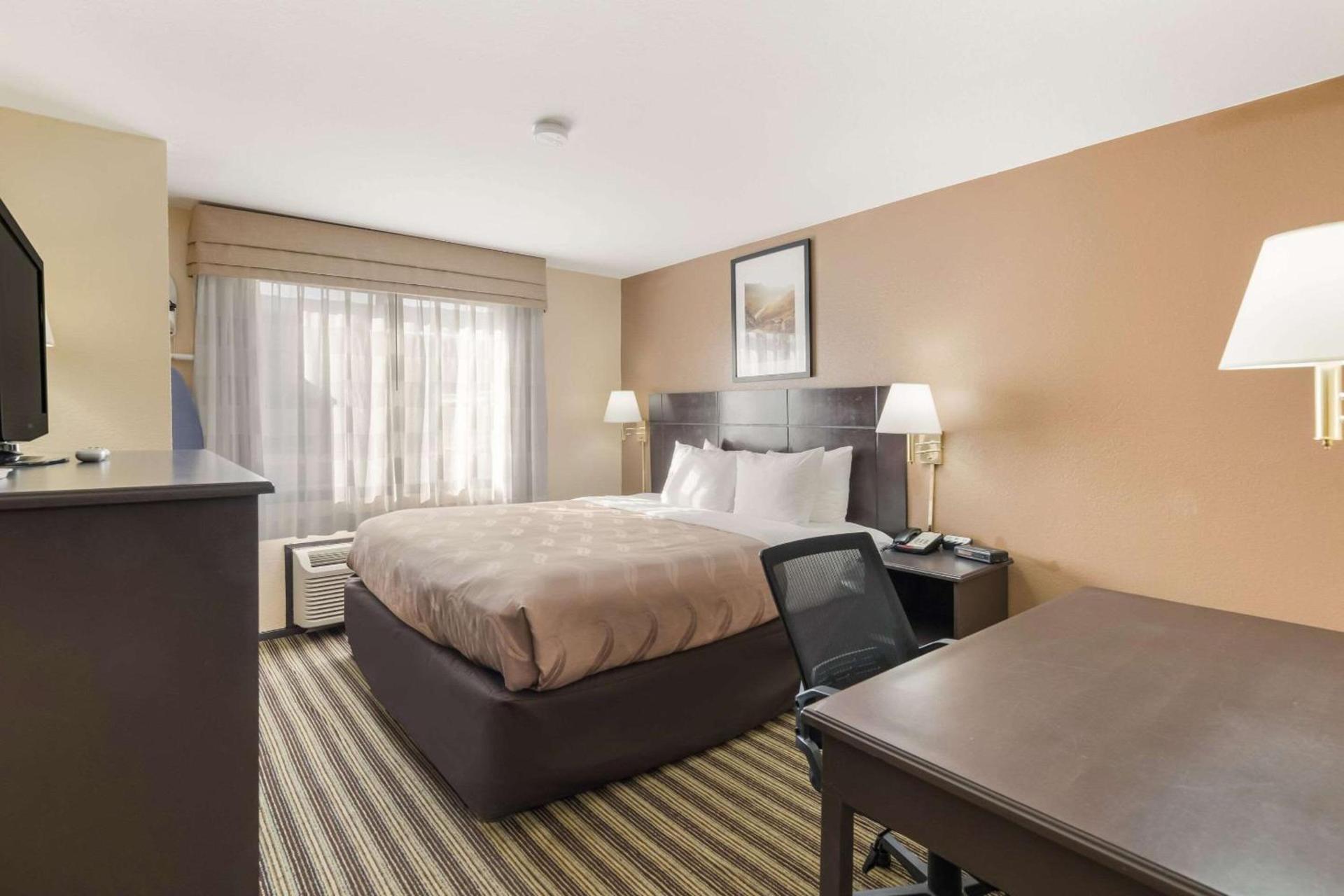 Quality Inn Clovis photo 9