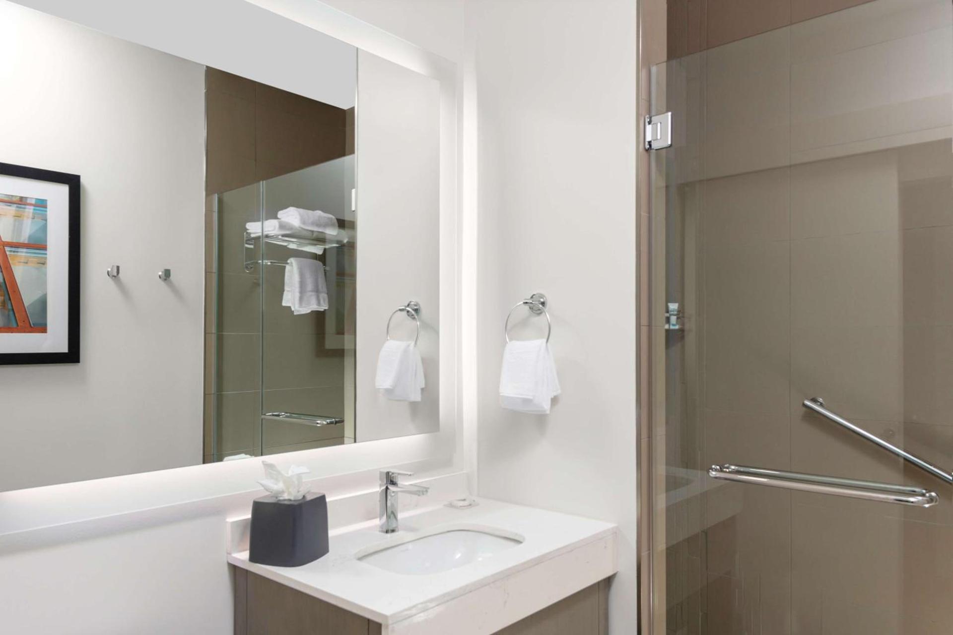 Hyatt House The Woodlands-Shenandoah photo 36