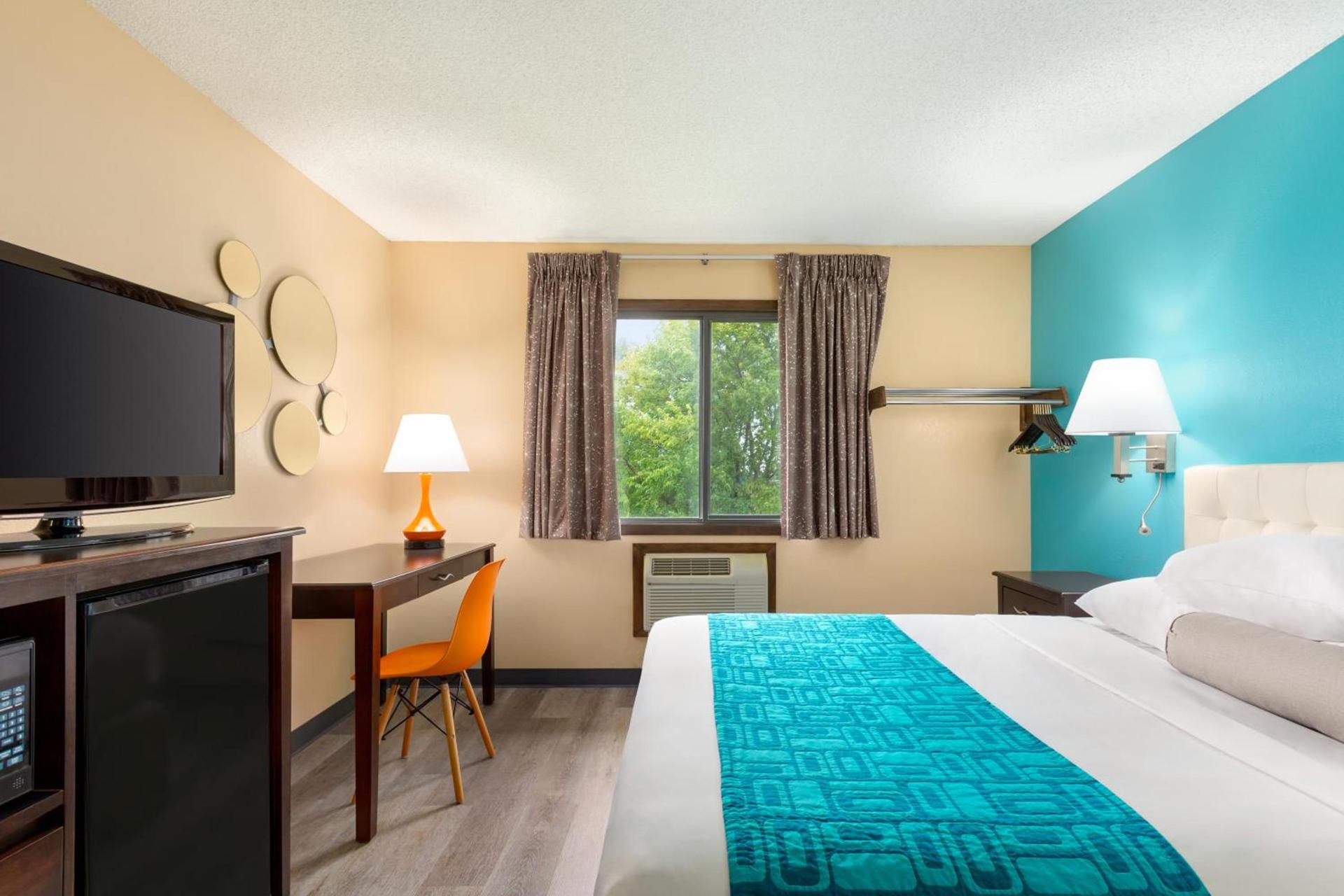 Howard Johnson by Wyndham Waterloo/Cedar Falls photo 31