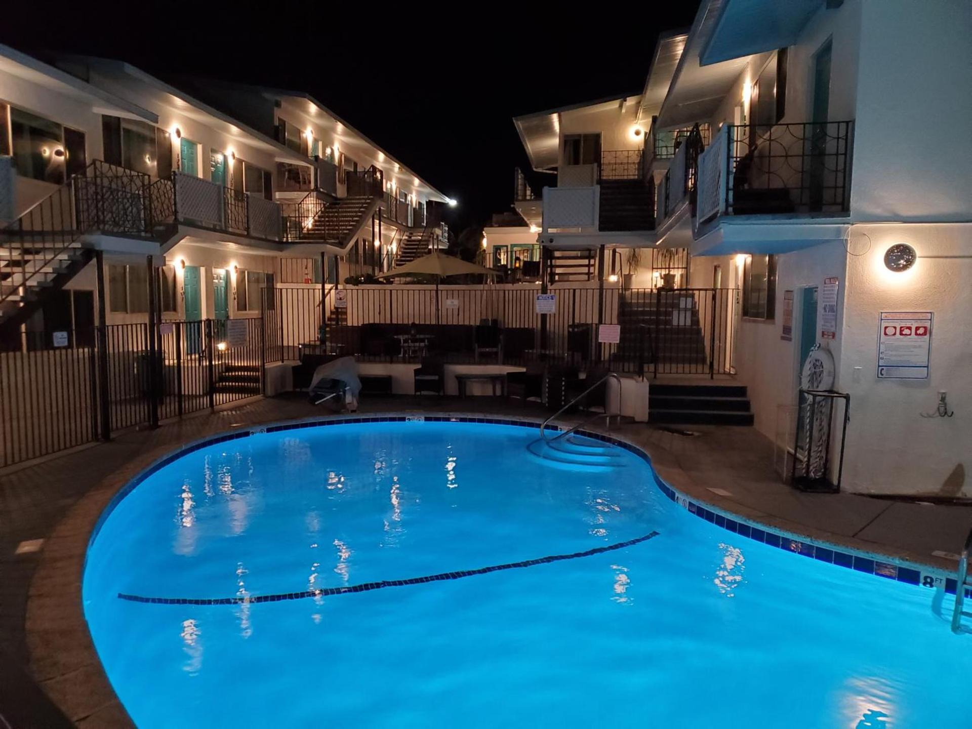 Inn at East Beach photo 9