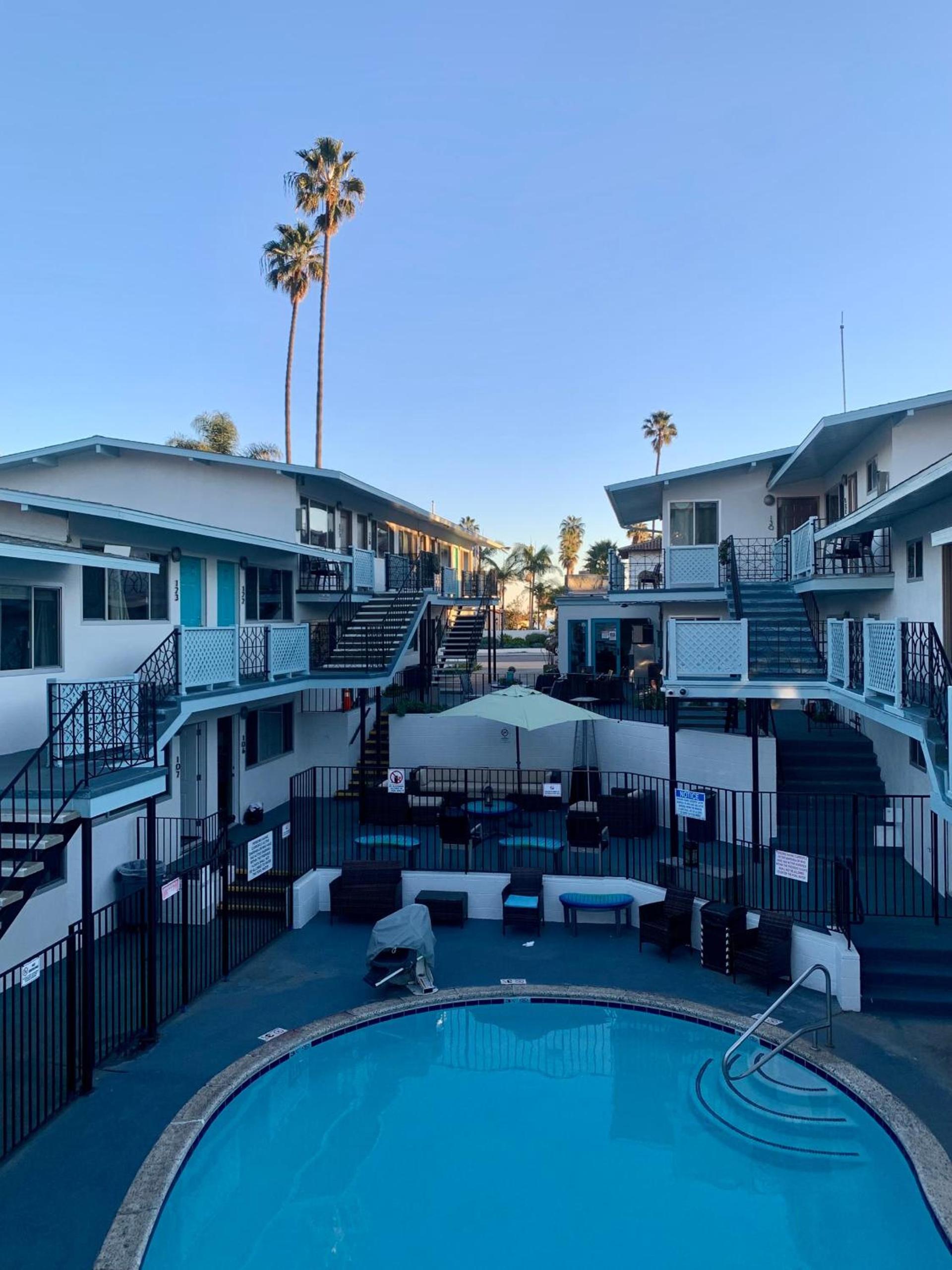 Inn at East Beach photo 6