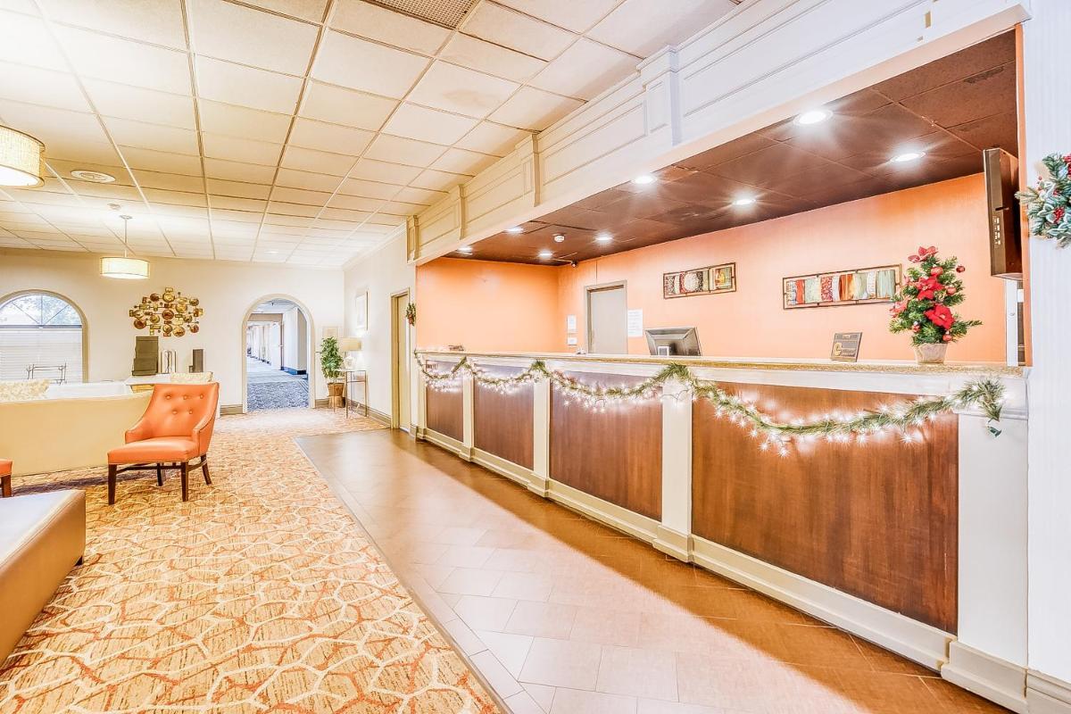 OYO Hotel Monroe LA I-20 photo 3