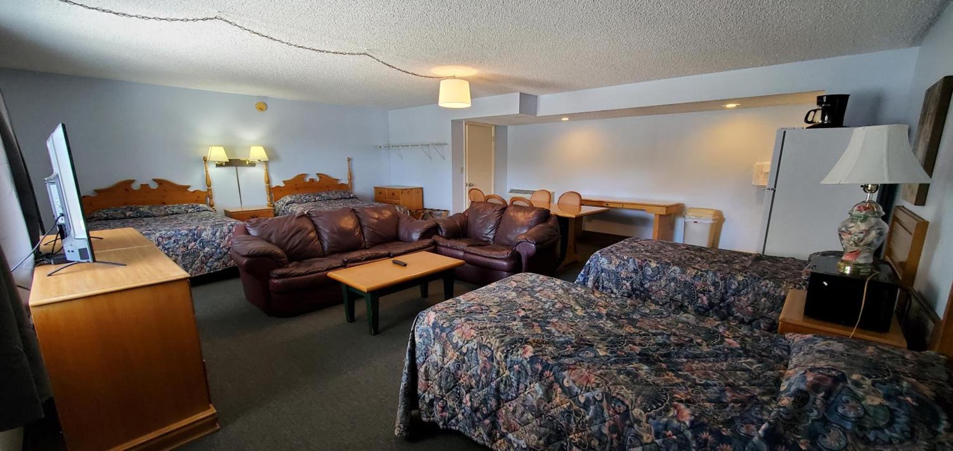 Lakeview Inn & Suites Okeechobee photo 22
