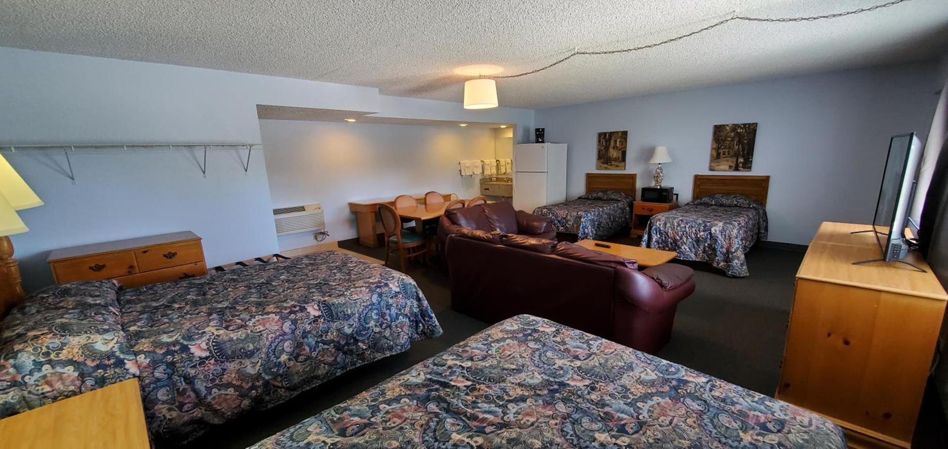 Lakeview Inn & Suites Okeechobee photo 24