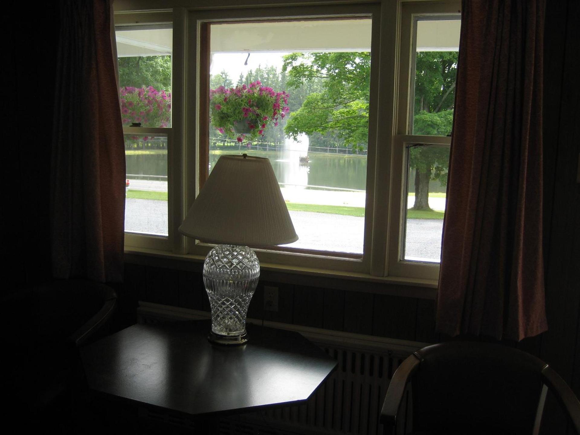 Fountain View Motel photo 5