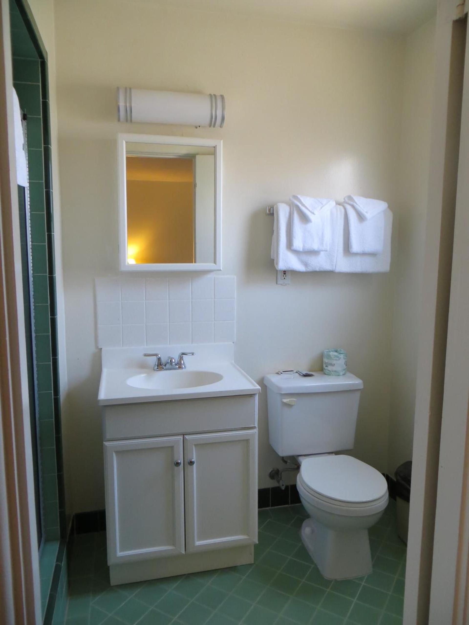 Old Marina Inn photo 15