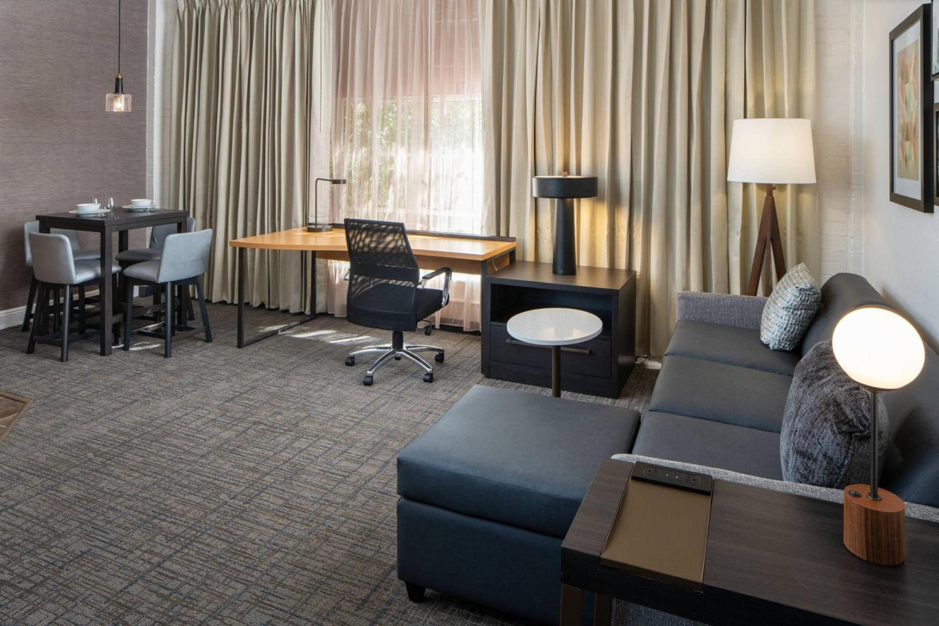 Sonesta ES Suites New Orleans Convention Center photo 28