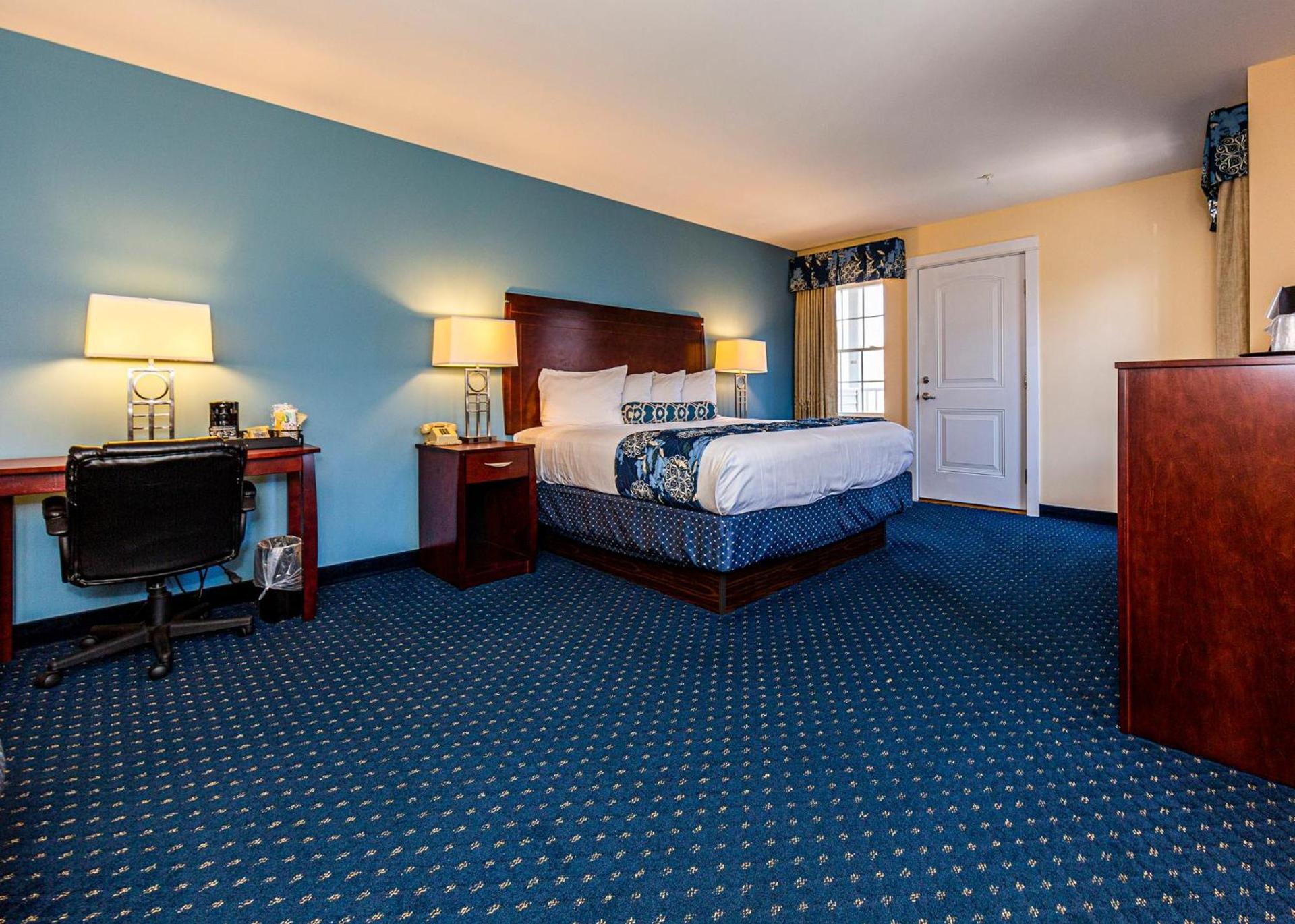 Bar Harbor Manor photo 4