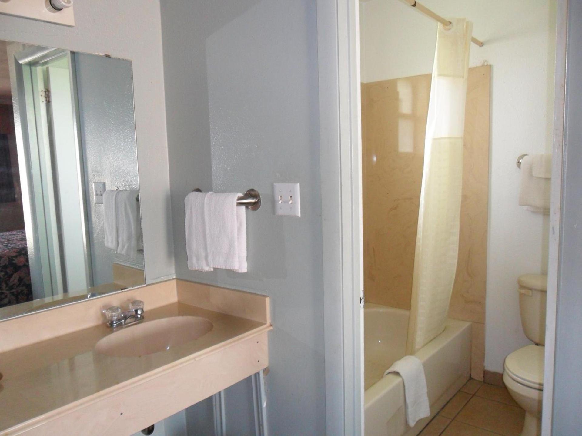A-OK Motel photo 45