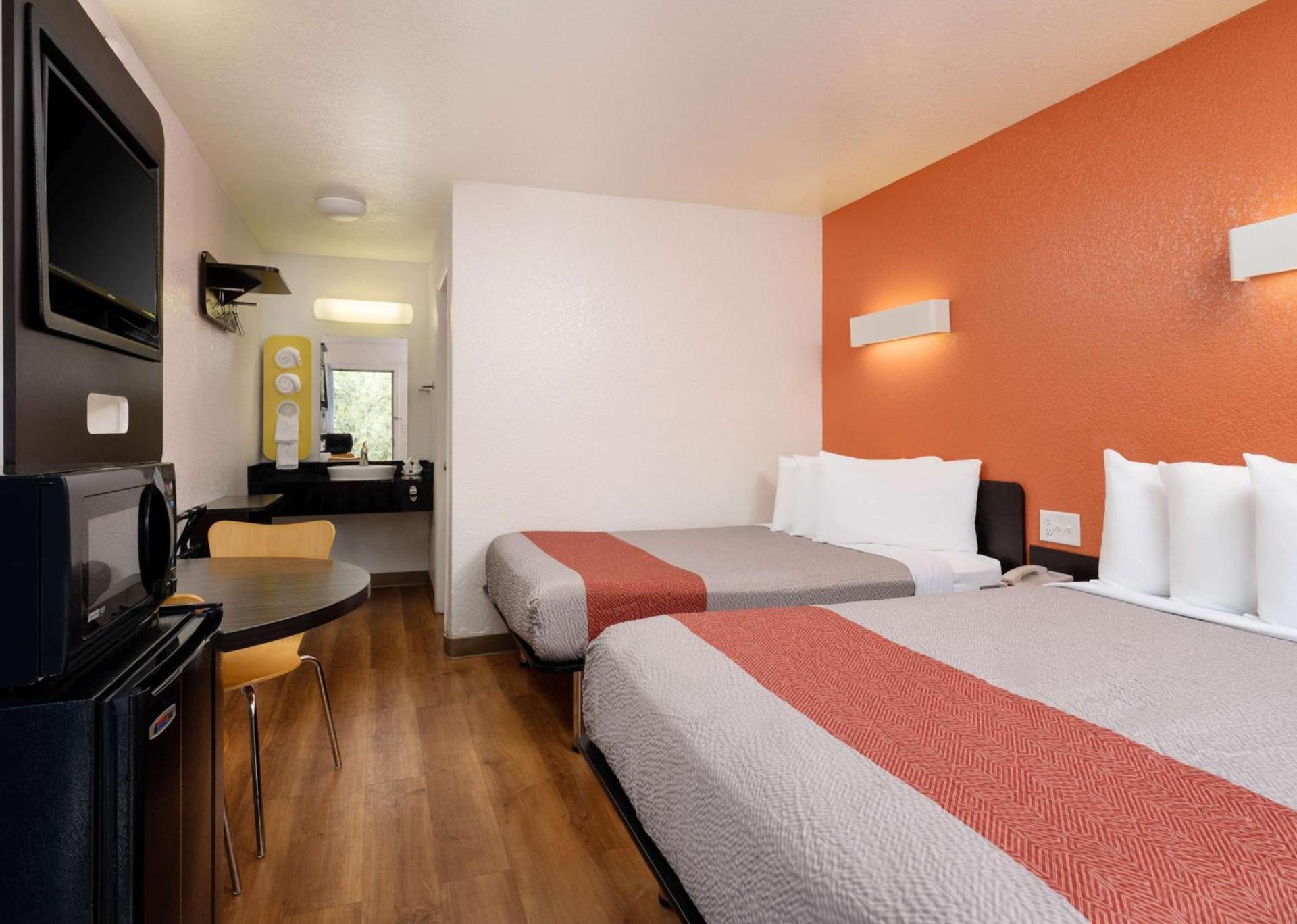 Motel 6-Camarillo, CA photo 15
