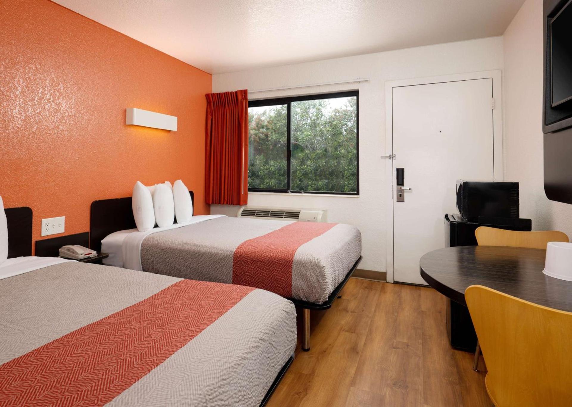Motel 6-Camarillo, CA photo 16