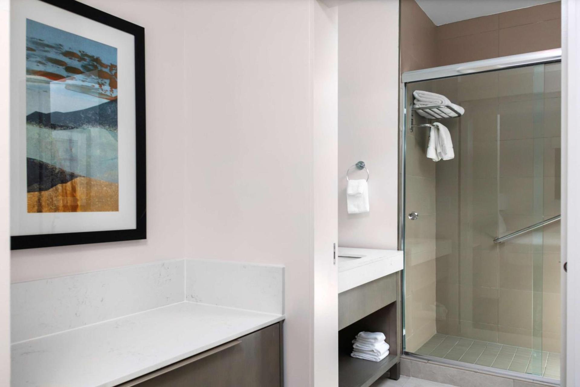 Hyatt House The Woodlands-Shenandoah photo 17