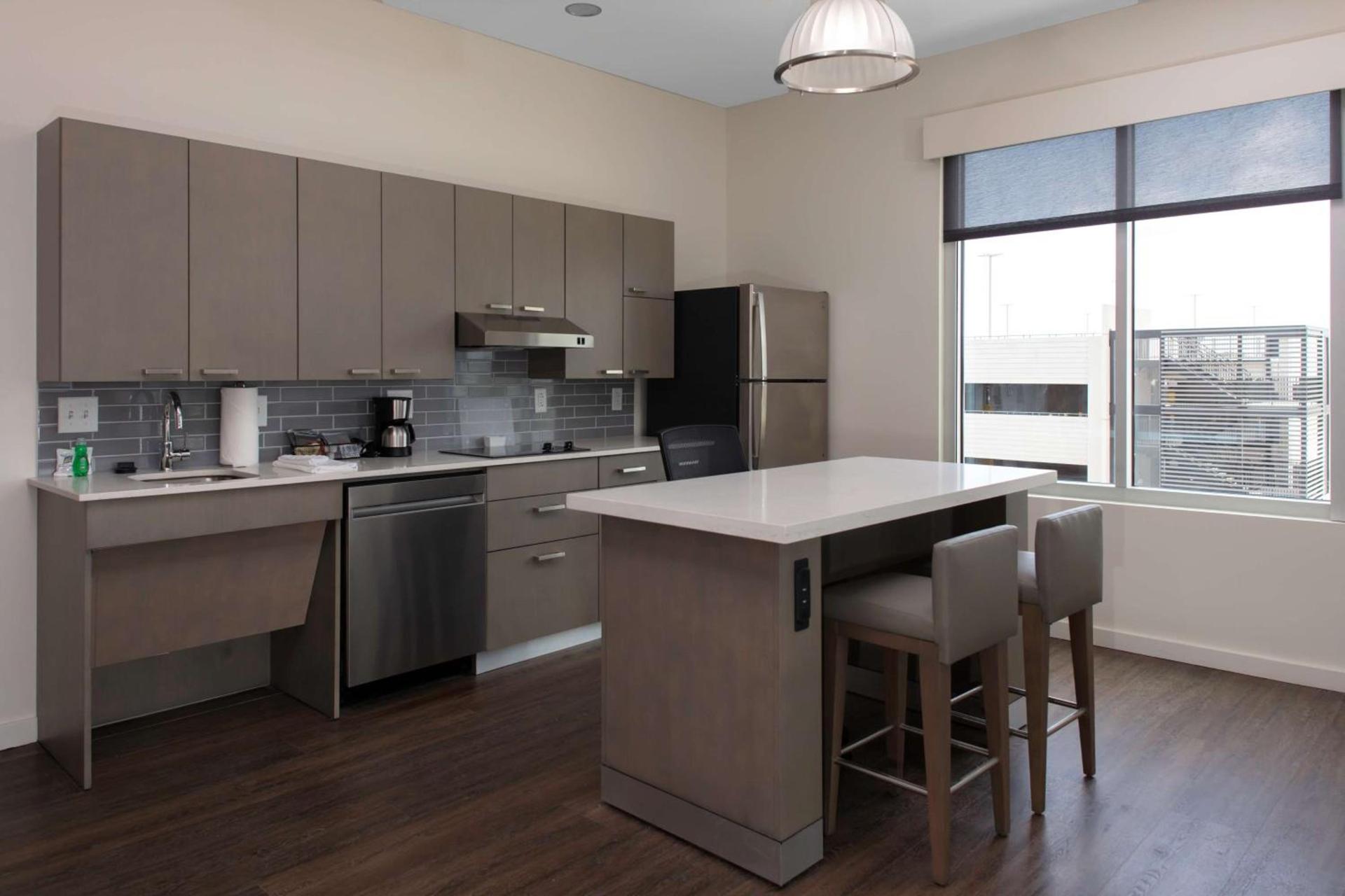 Hyatt House The Woodlands-Shenandoah photo 7