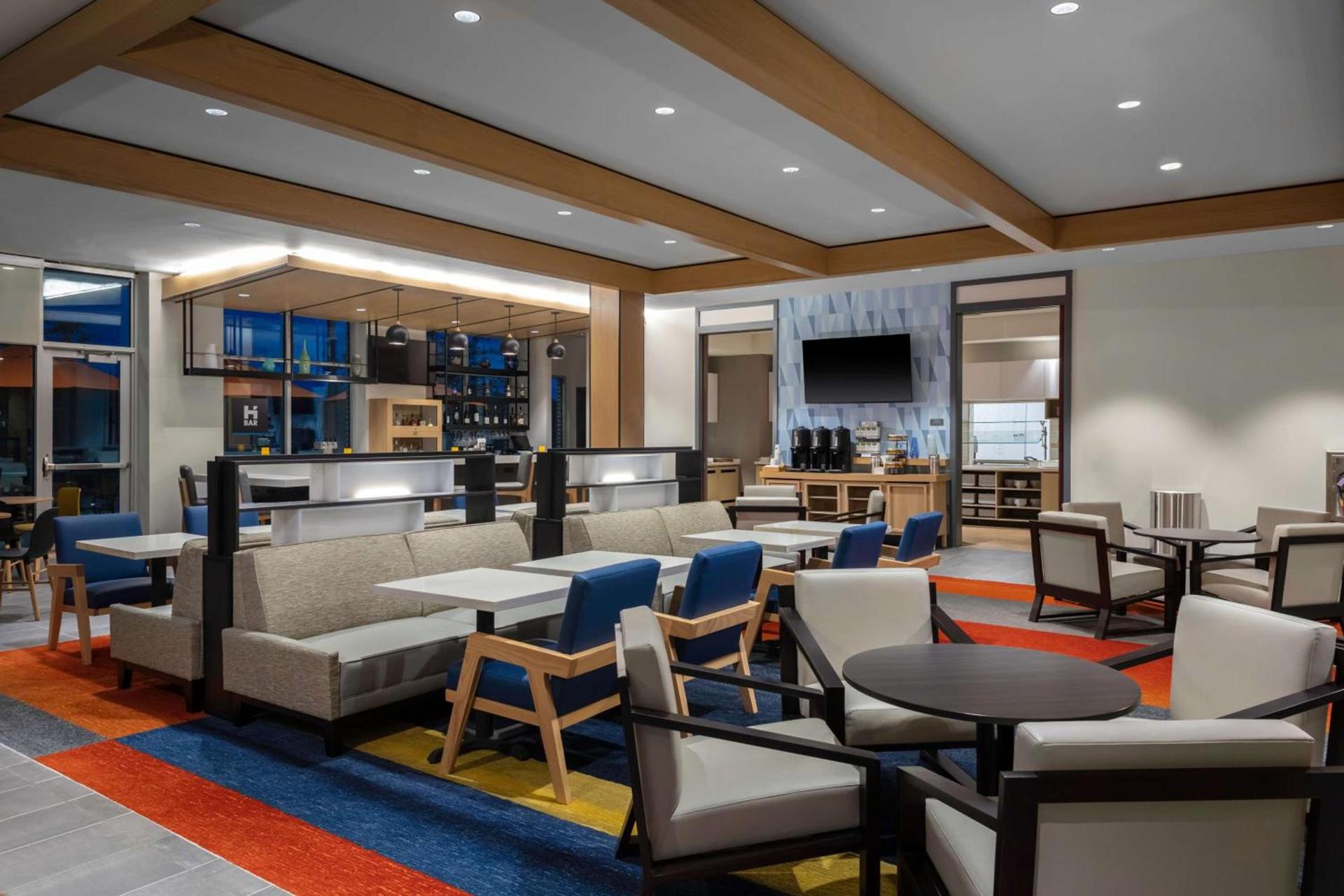 Hyatt House The Woodlands-Shenandoah photo 31