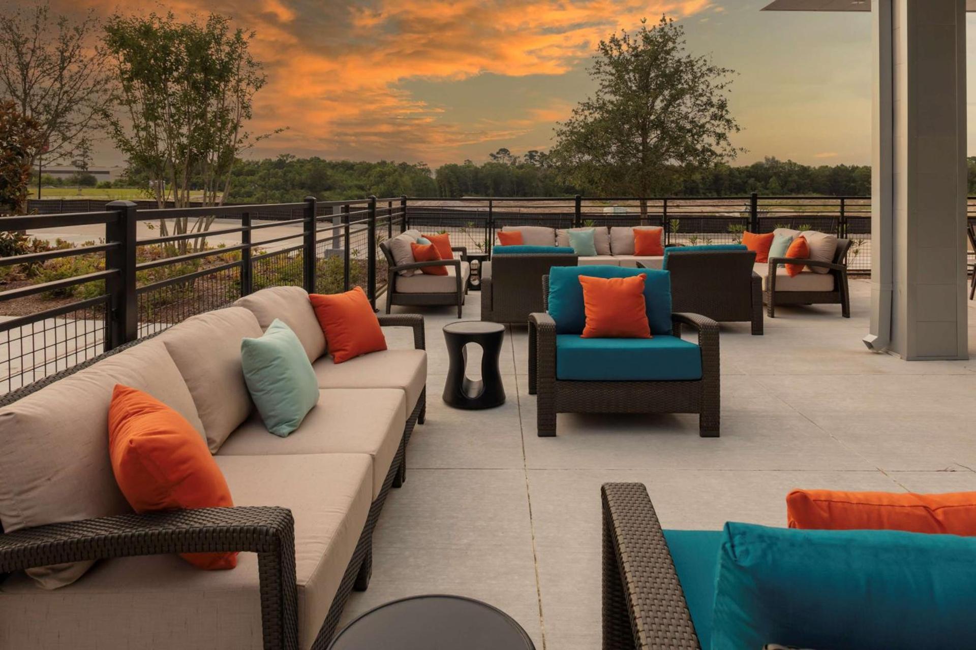 Hyatt House The Woodlands-Shenandoah photo 10