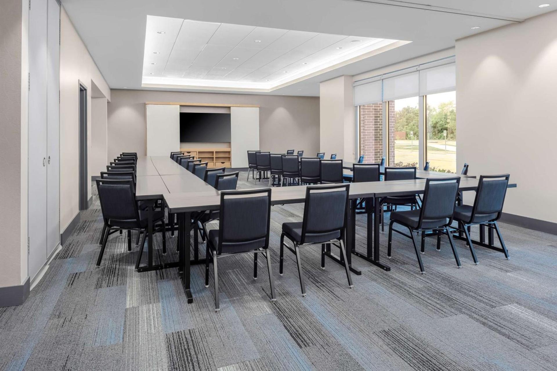 Hyatt House The Woodlands-Shenandoah photo 35