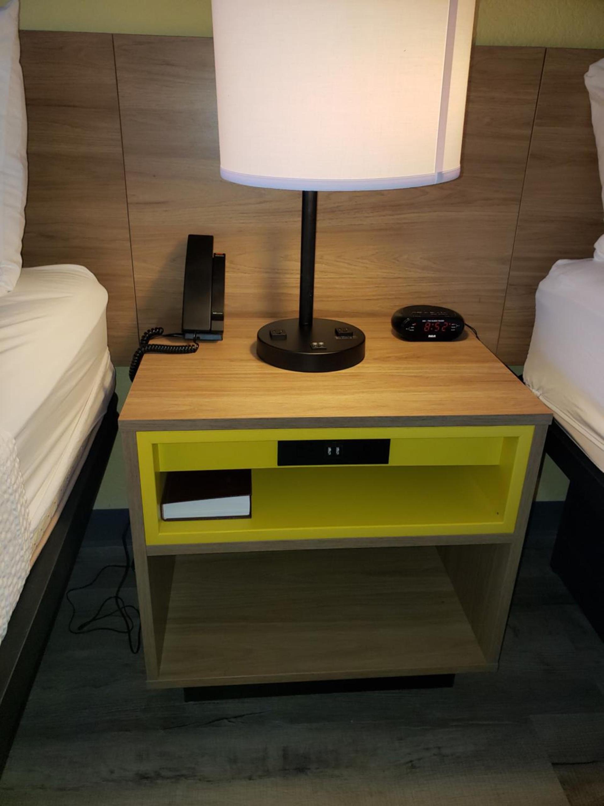 Days Inn & Suites by Wyndham Clovis photo 38