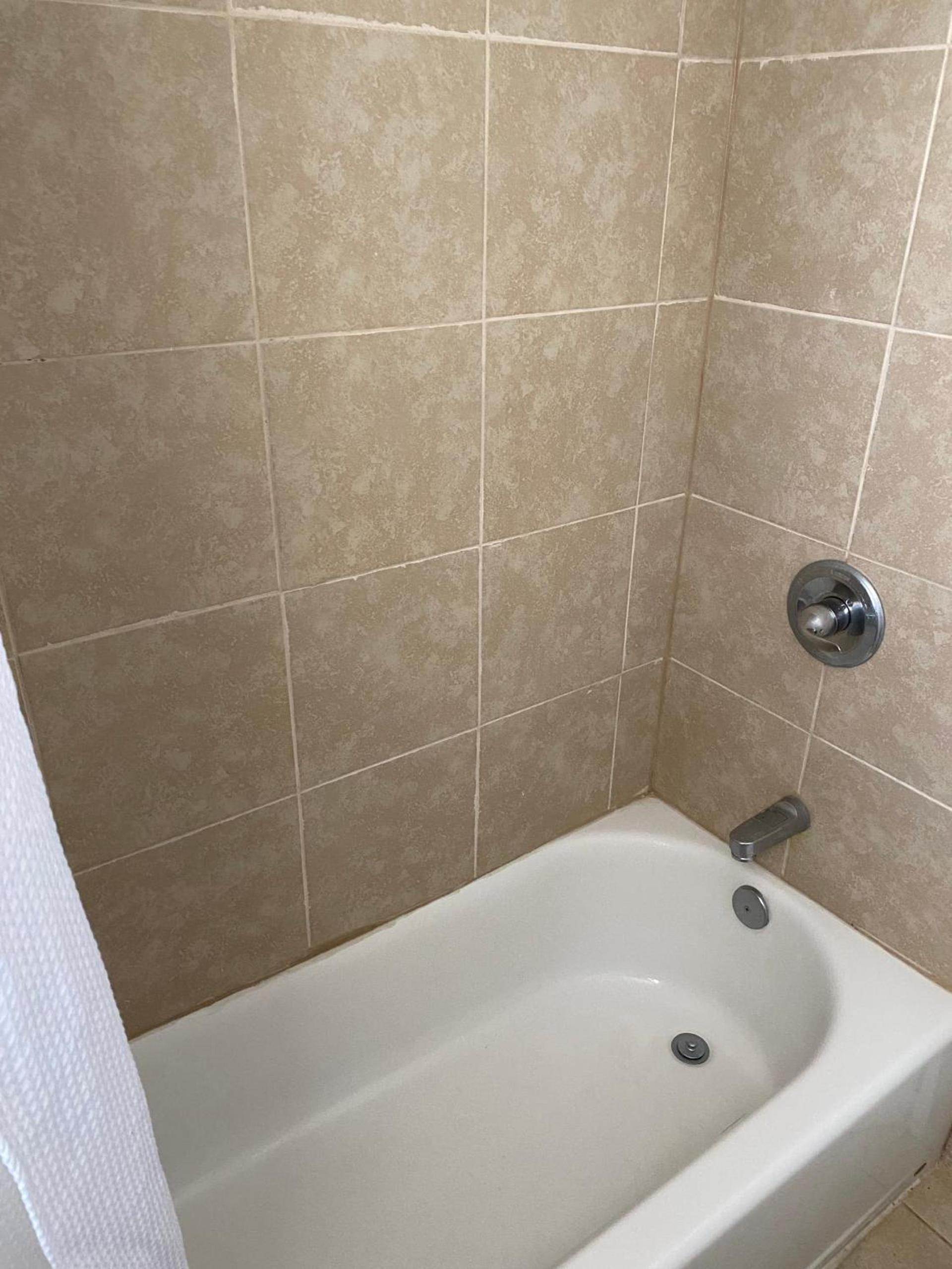 Budget Inn photo 11