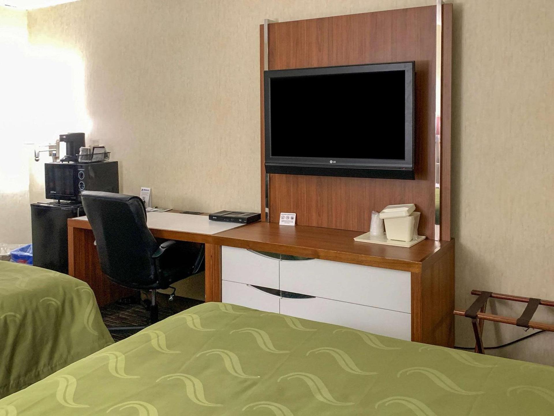 Quality Inn near Toms River Corporate Park photo 9