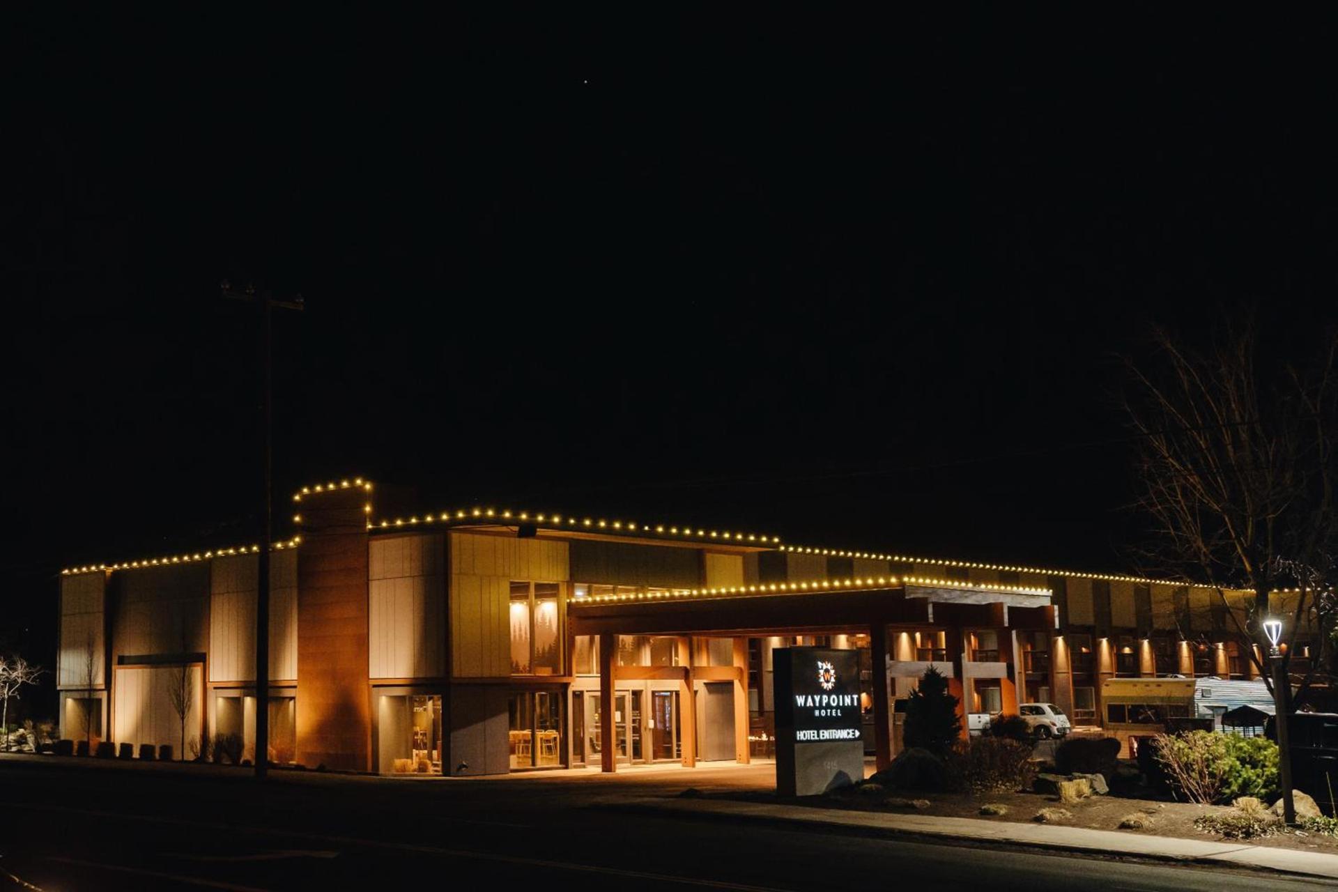 Waypoint Hotel photo 41