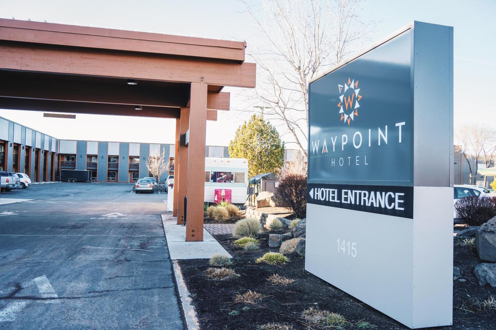 Waypoint Hotel photo 30