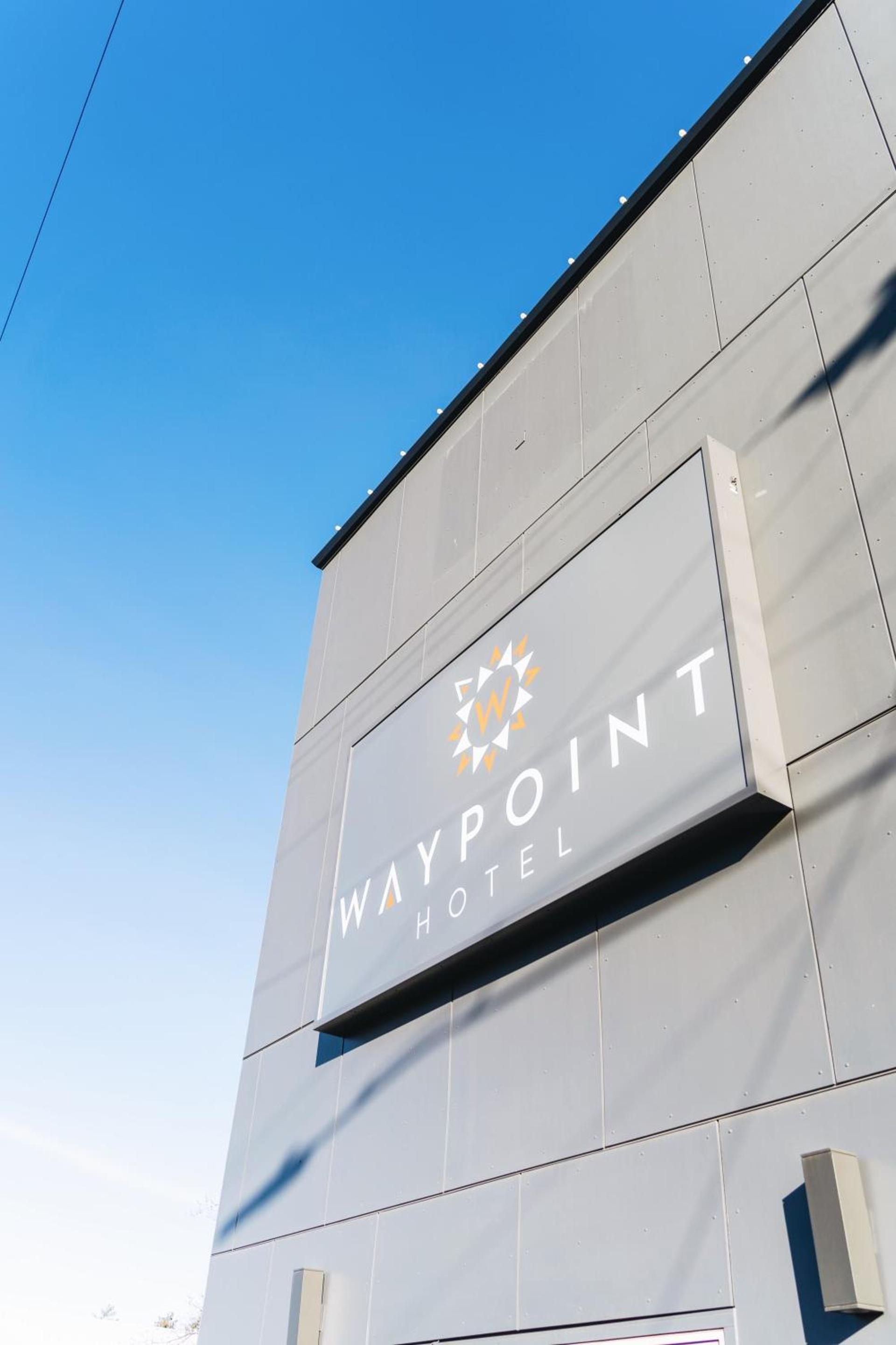Waypoint Hotel photo 31
