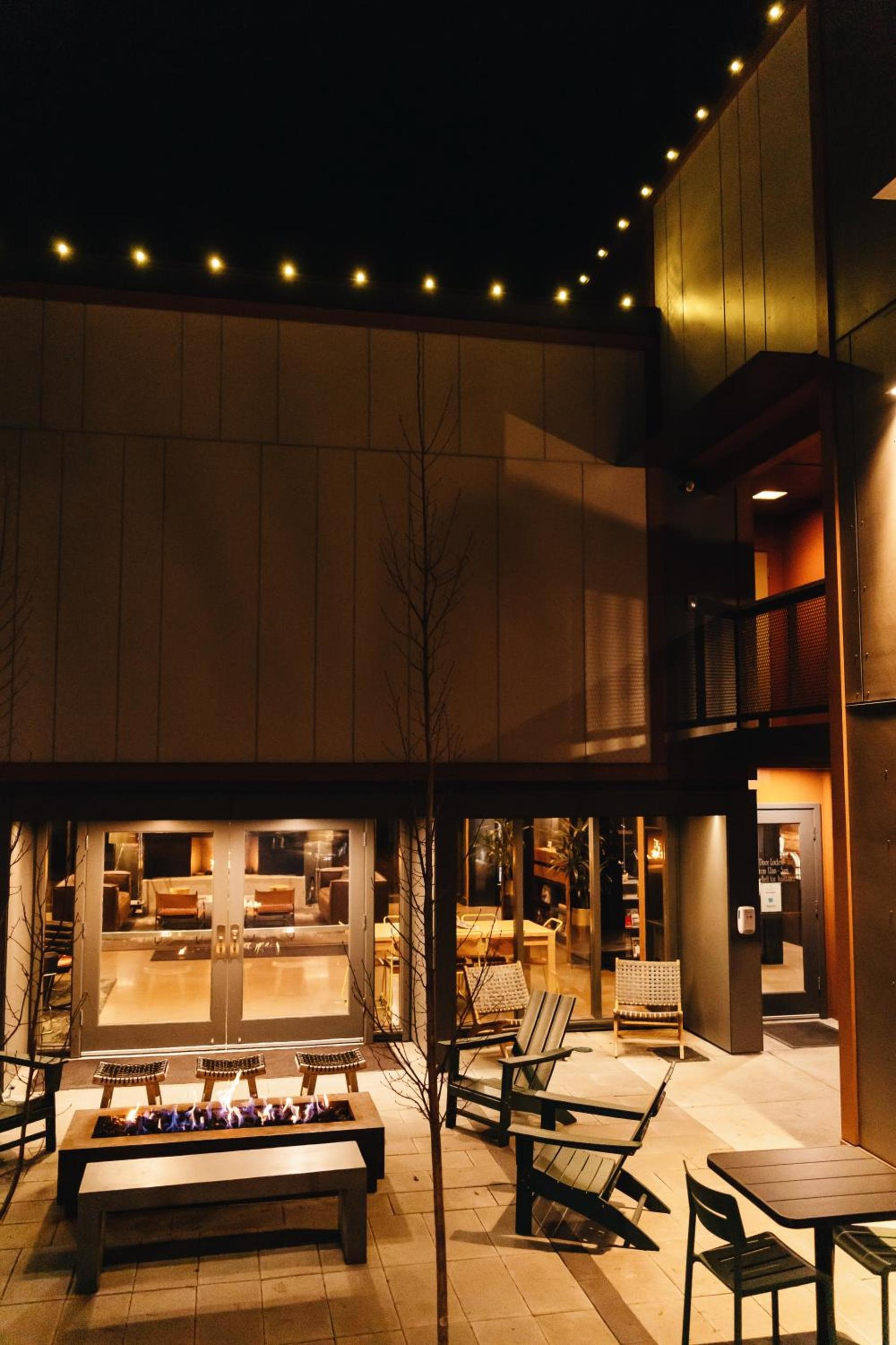 Waypoint Hotel photo 27