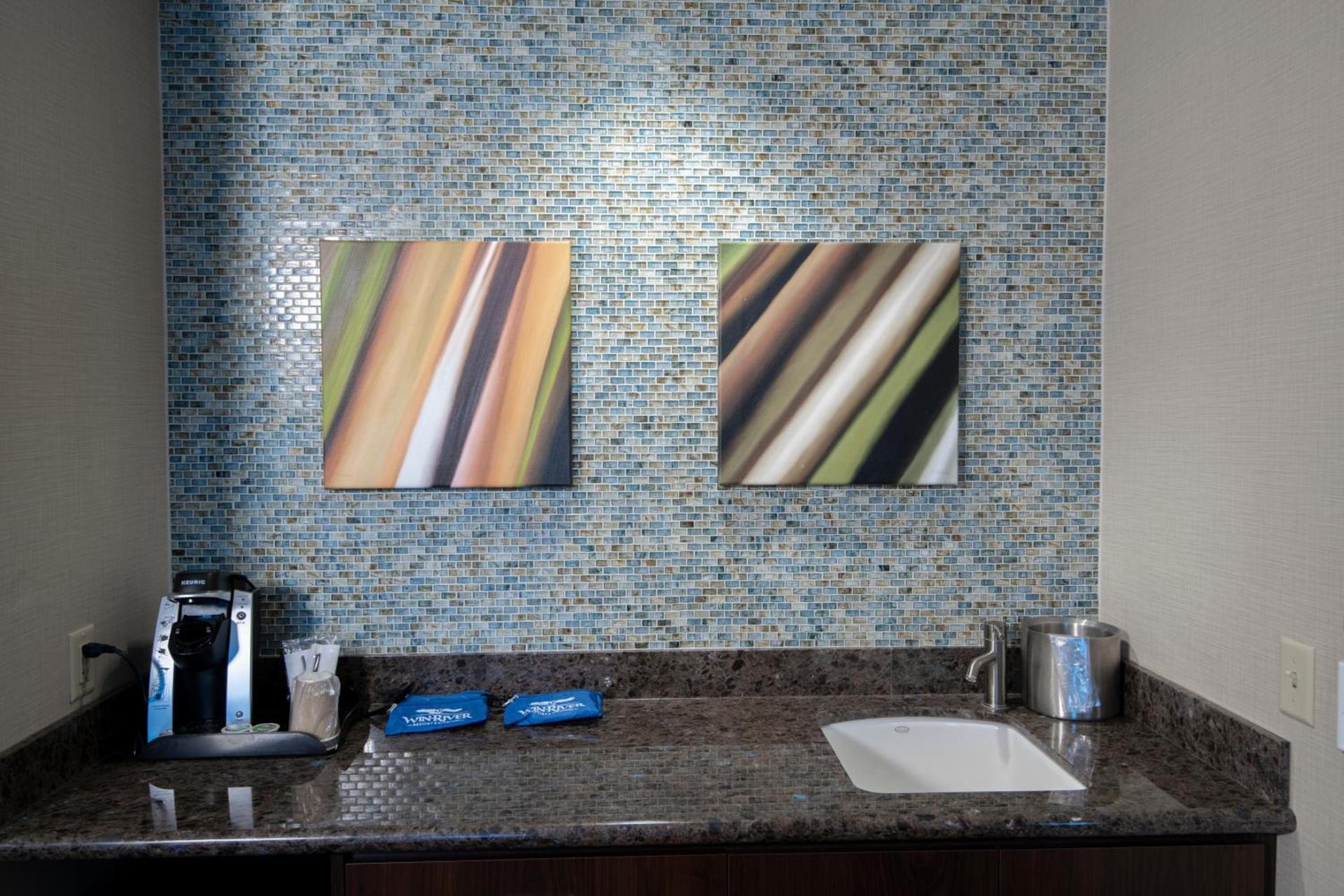 Win-River Resort and Casino photo 48