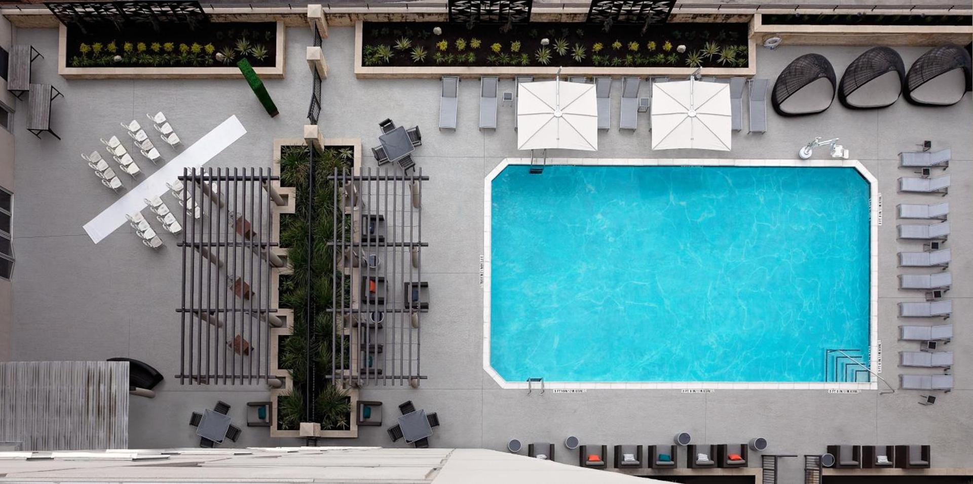 Holiday Inn Express Hotel & Suites Austin Downtown - University by IHG photo 4