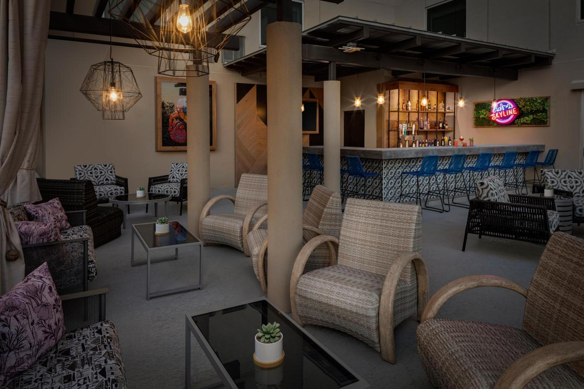 Holiday Inn Express Hotel & Suites Austin Downtown - University by IHG photo 5