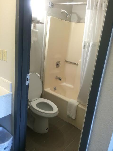Lotus Inn and Suites Nashville photo 13
