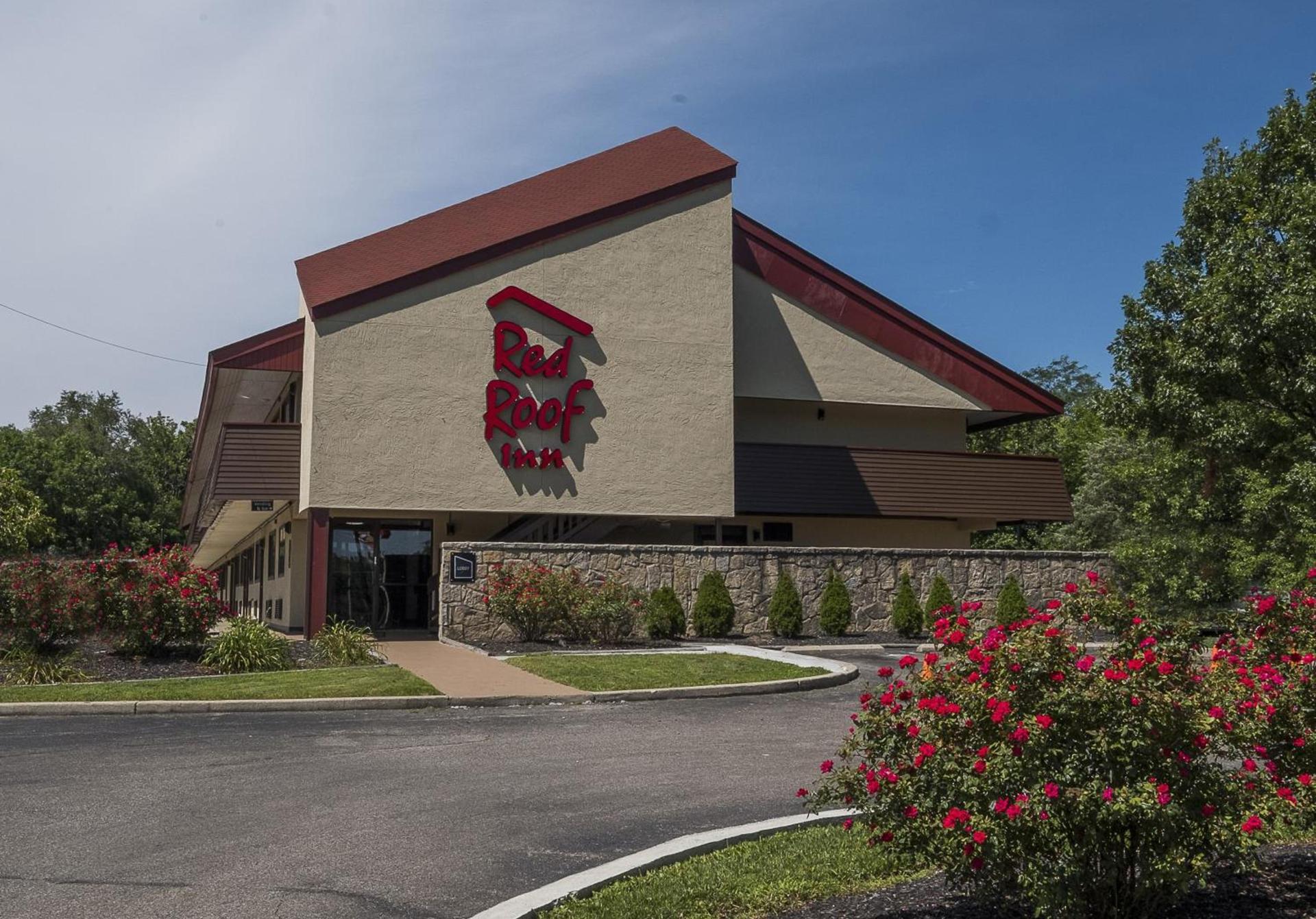 Red Roof Inn Cincinnati East - Beechmont photo 1