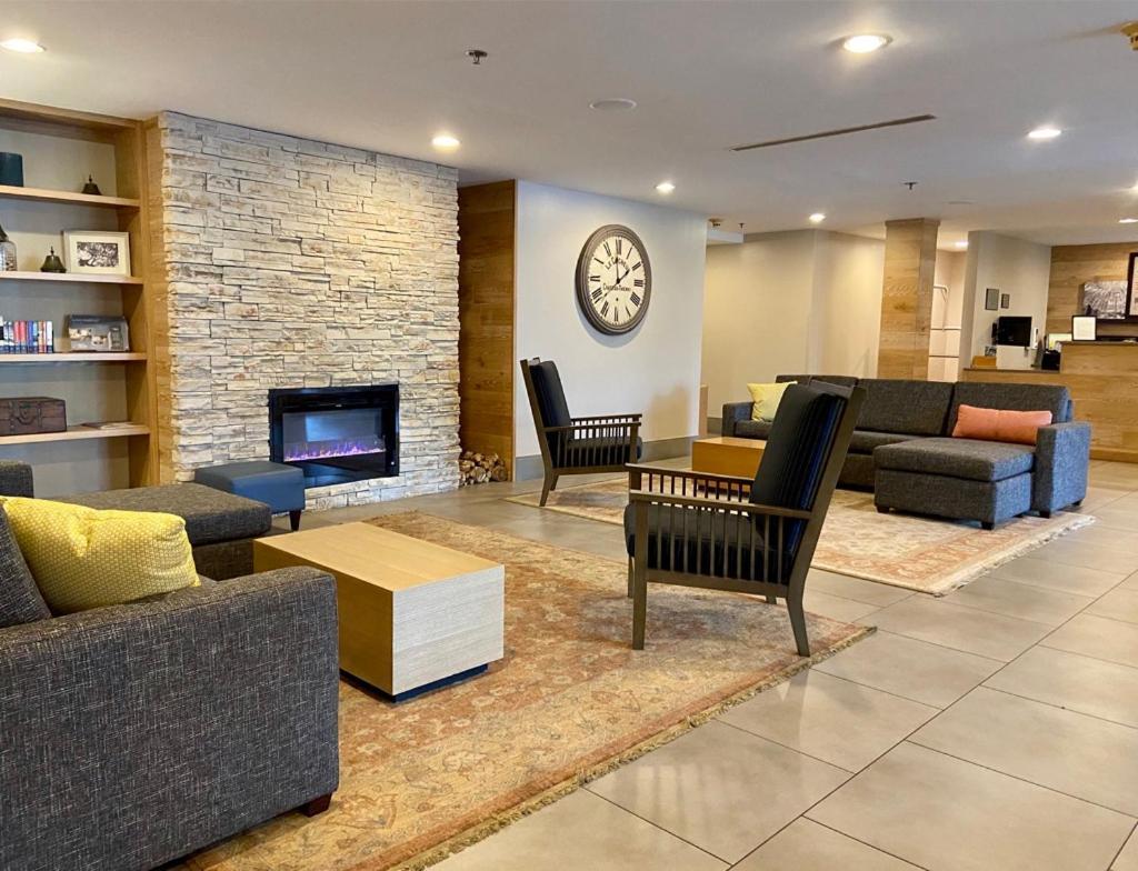 Country Inn & Suites by Radisson, Jackson, TN photo 10