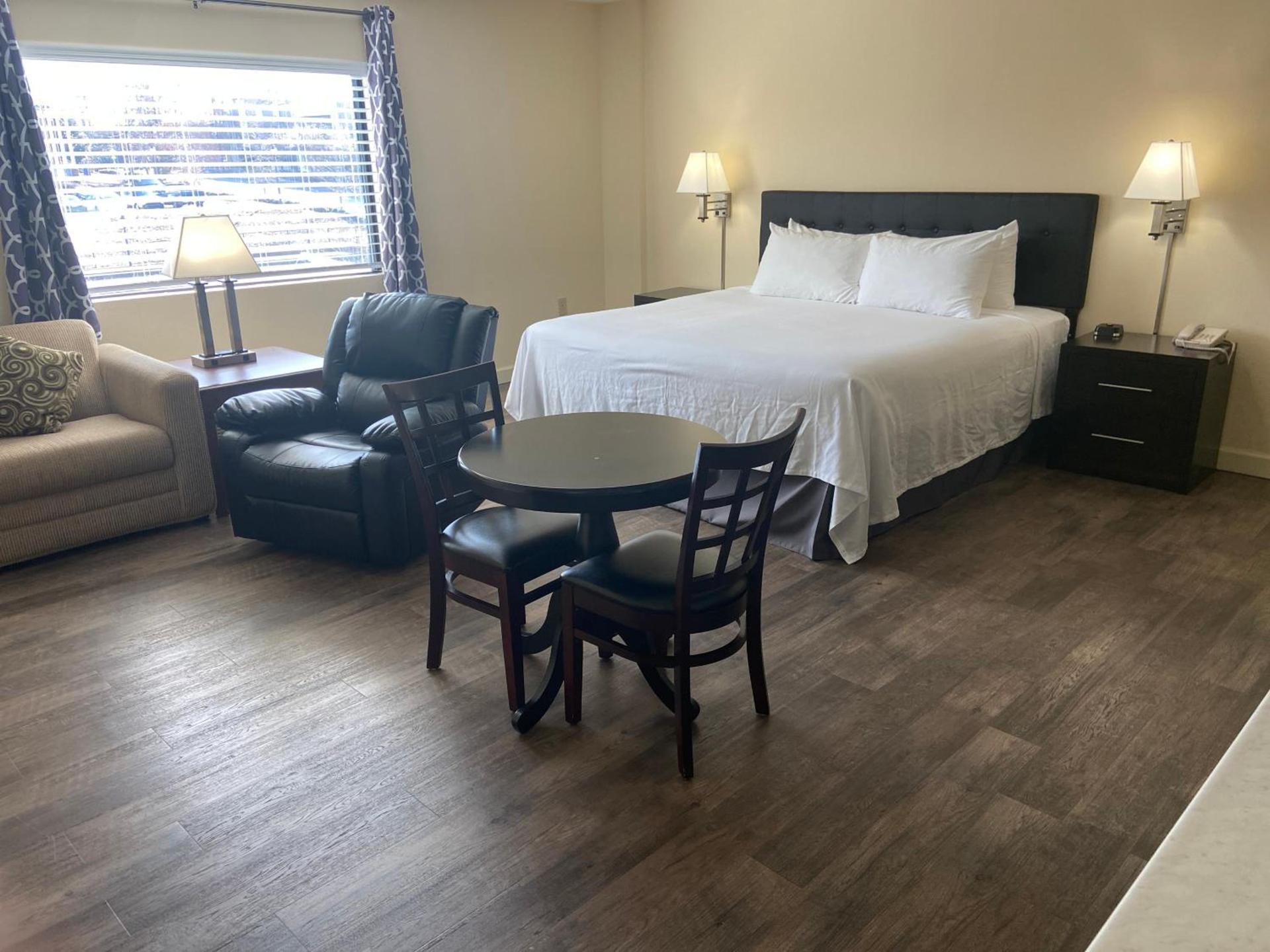 University Inn Duke photo 12