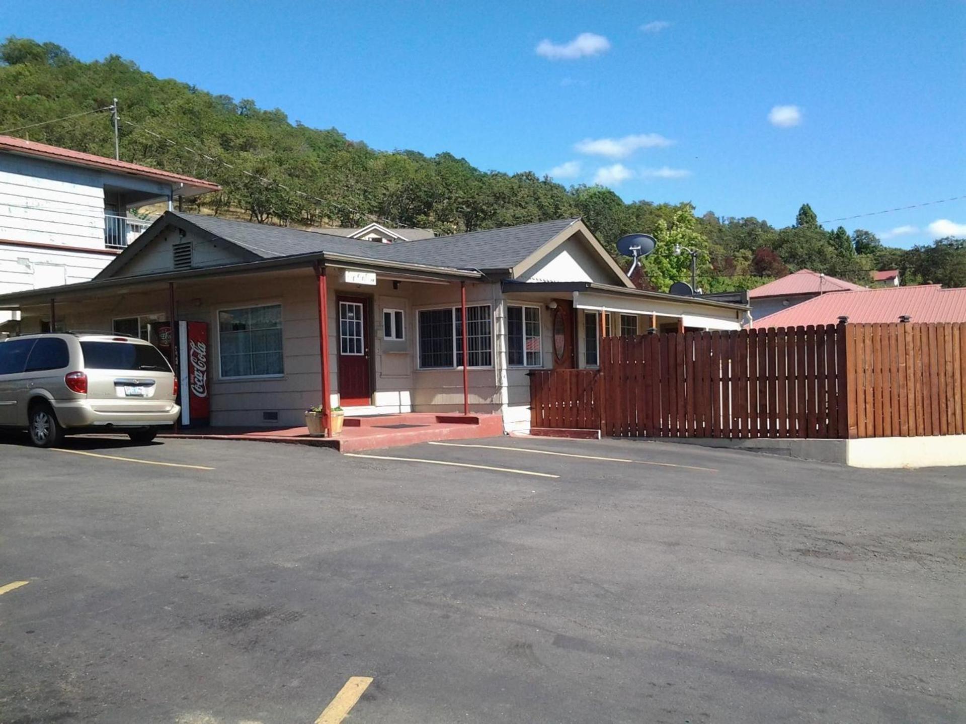 Roseburg Inn — hotel in Roseburg